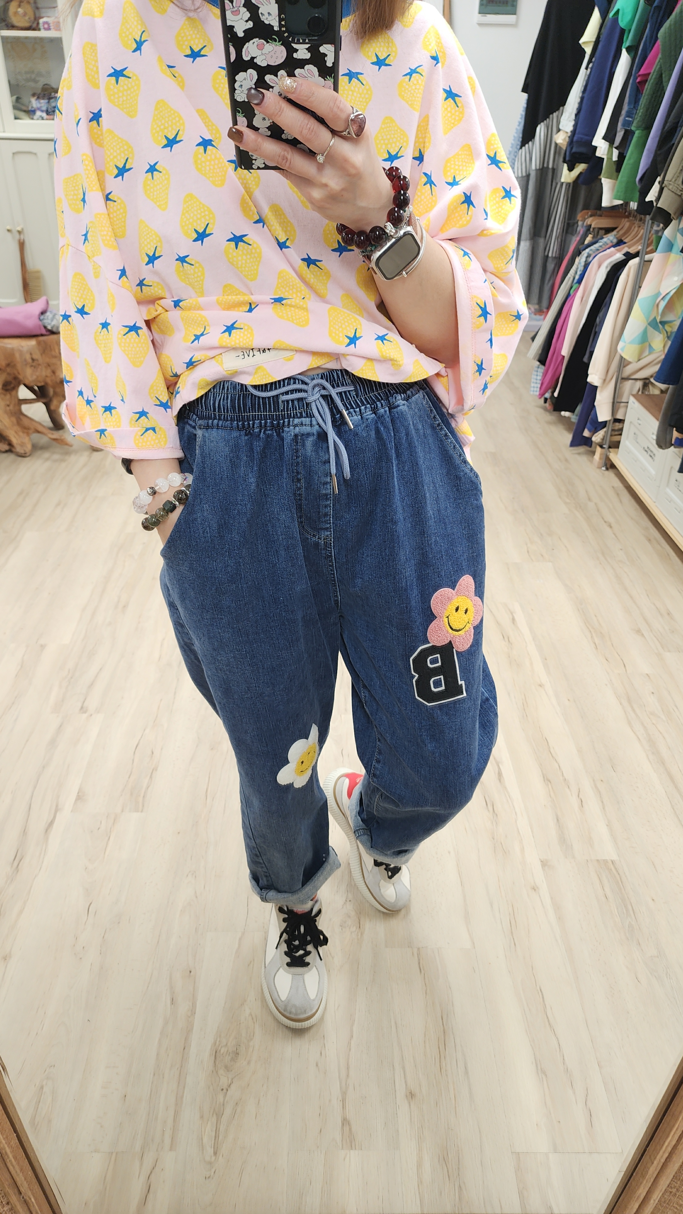 韓國深藍拼花花字母車章薄絨底橡筋牛仔褲