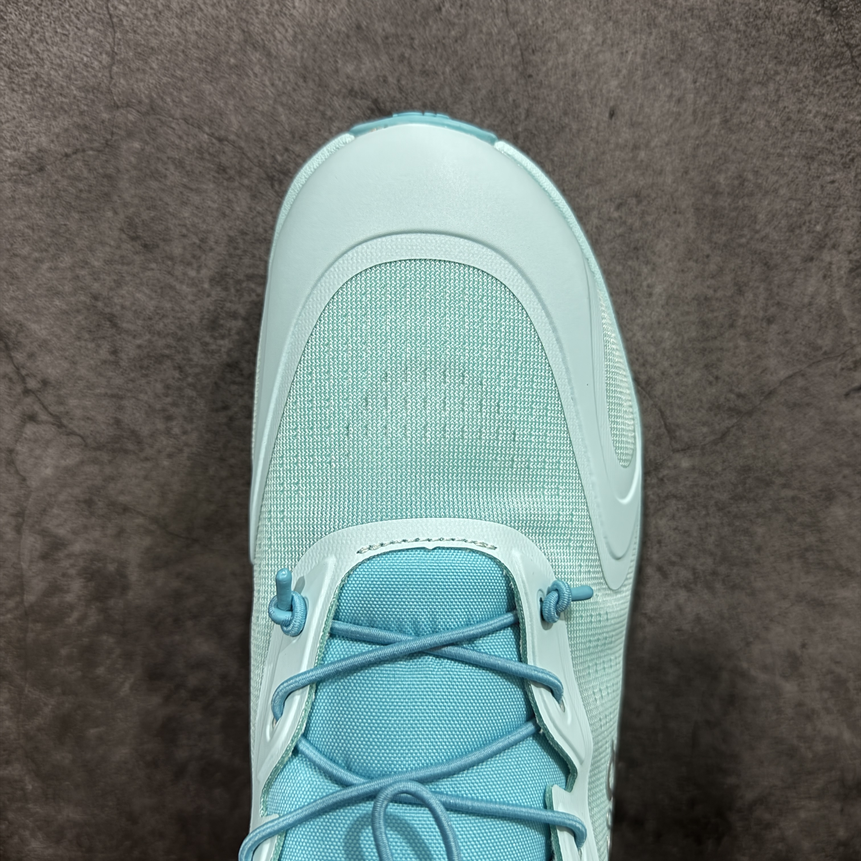 LOEWE x On Cloudsolo