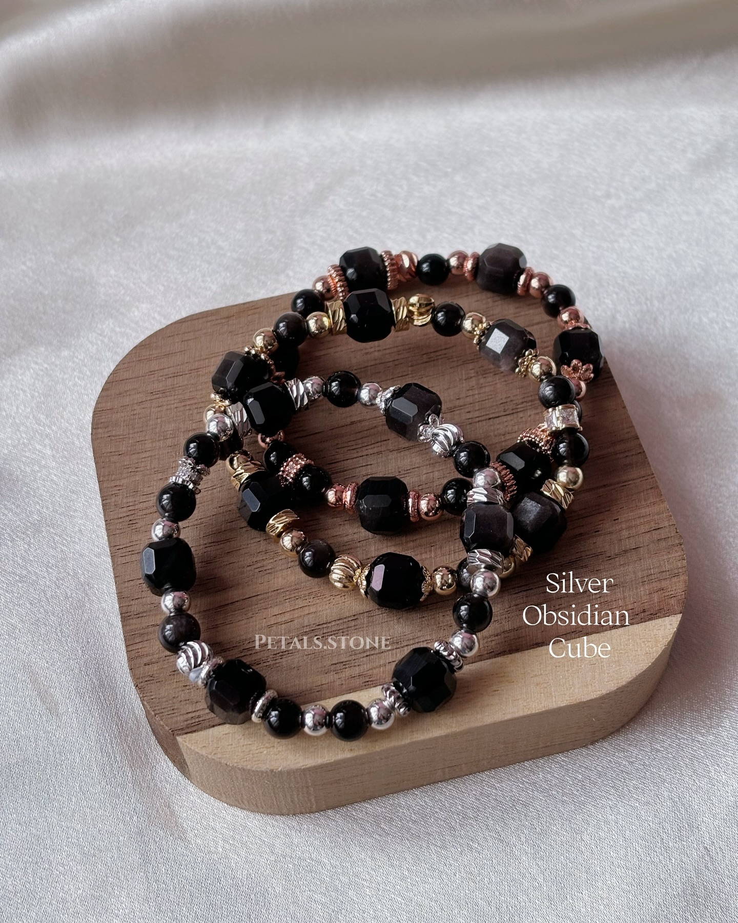 OBSIDIAN CUBE🖤