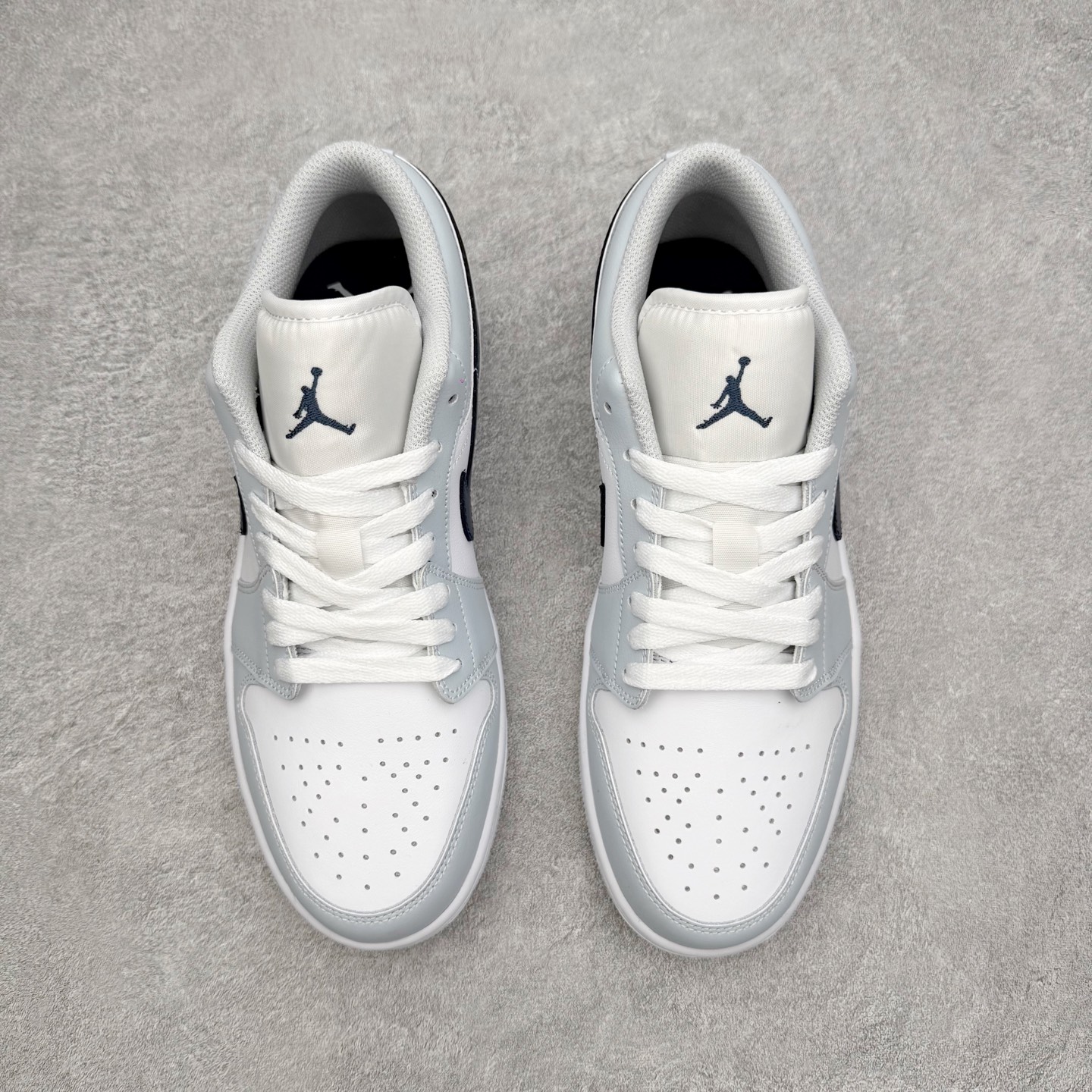 Air Jordan 1 Low 553558-146