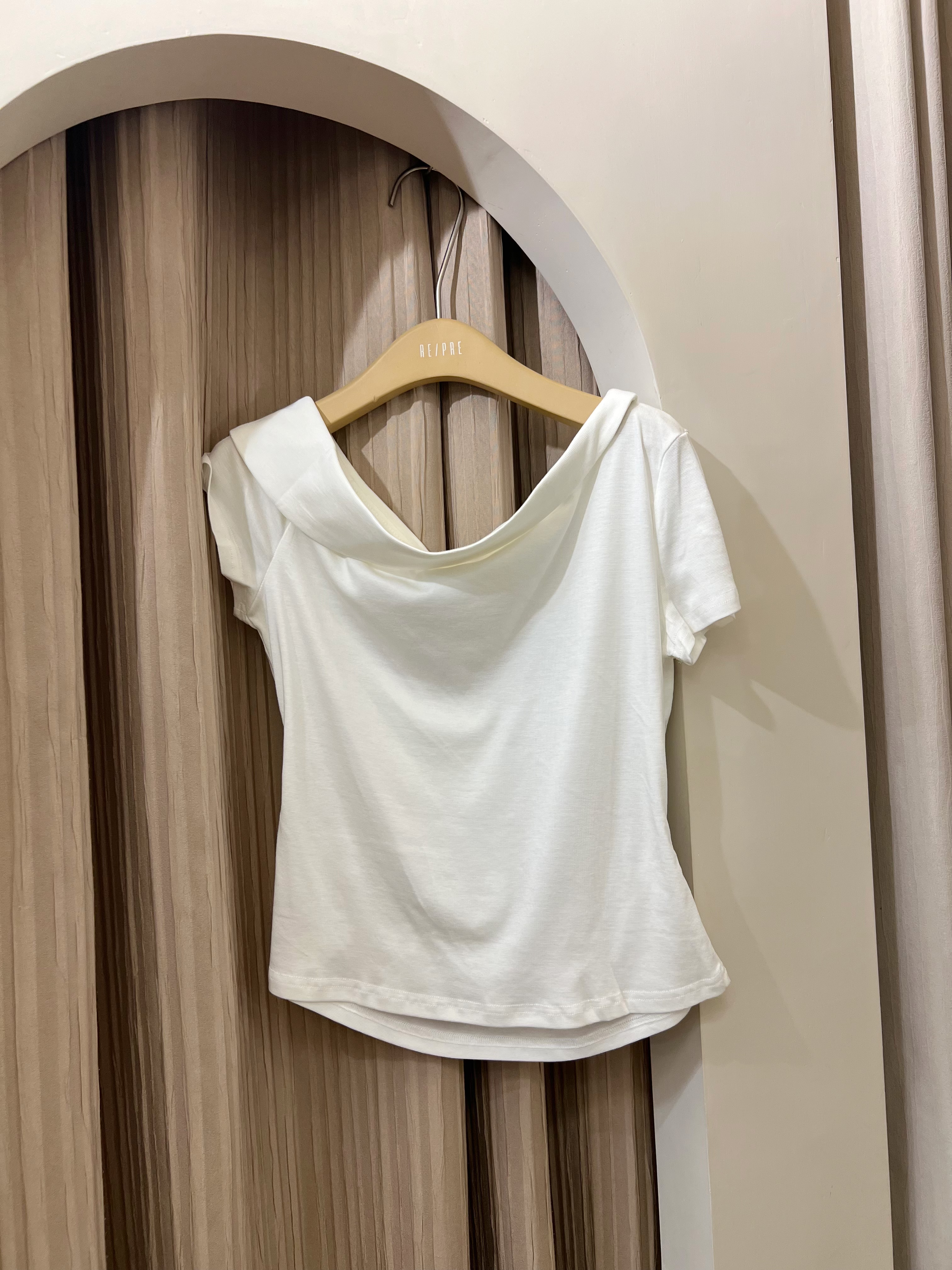 斜膊Tee