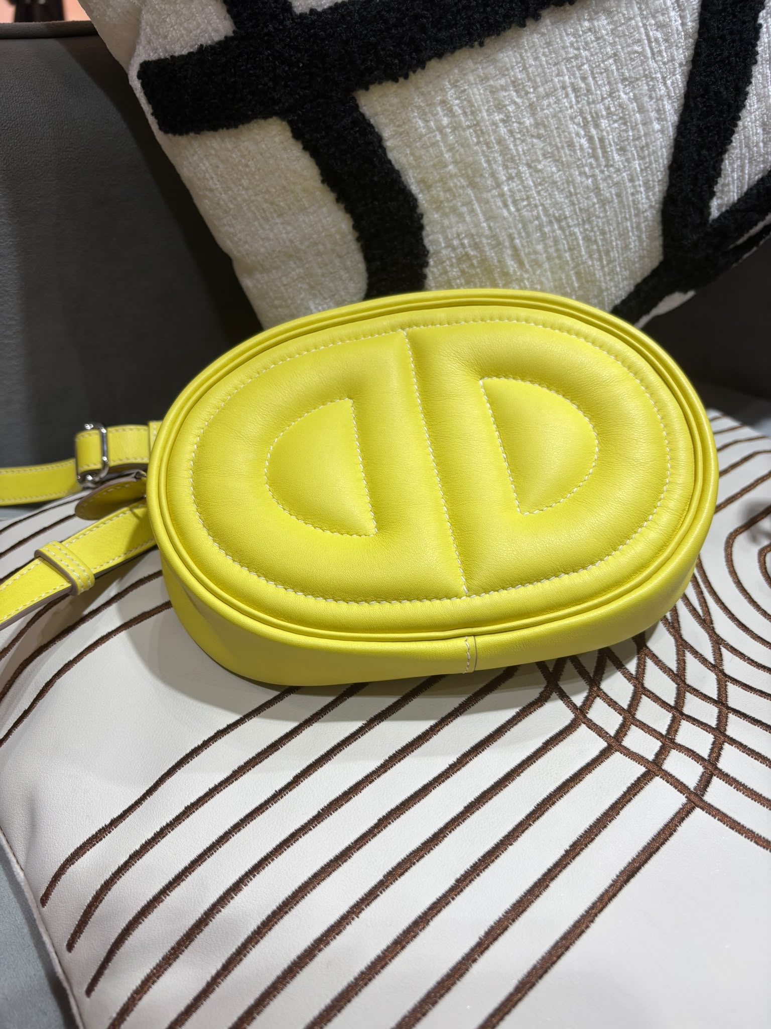 Hermes in the loop waist bag hobo belt bag STAMP Y 檸檬黃色 100%Authentic, 98%new ✅Dust bag