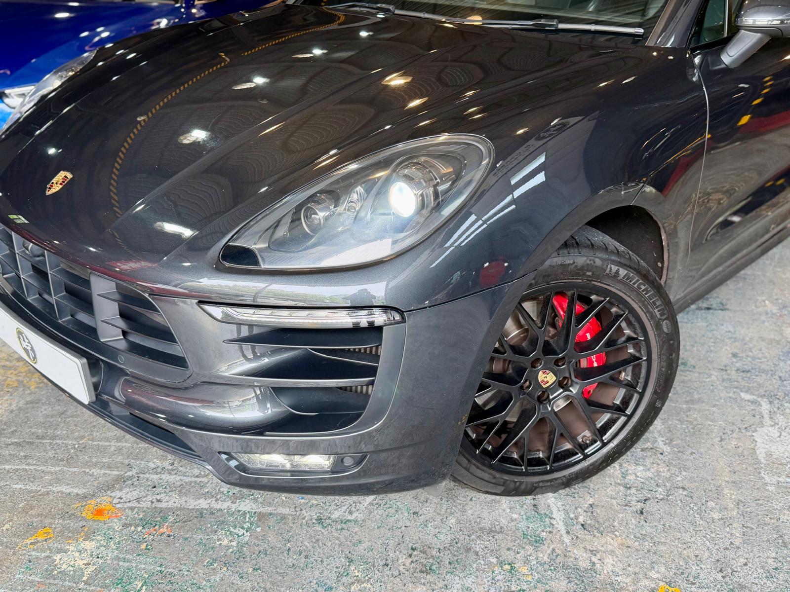Porsche Macan GTS 2016