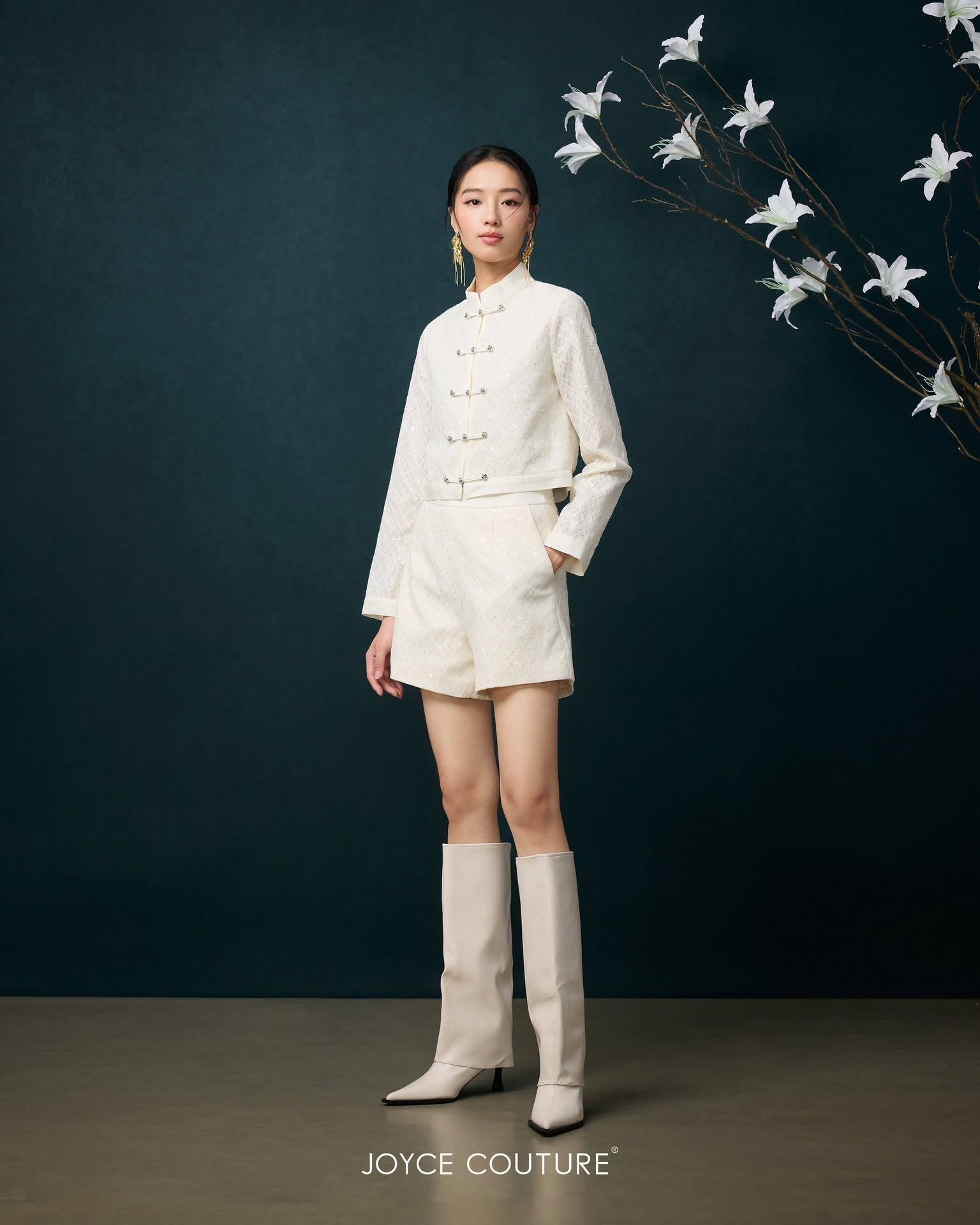 闪闪亮片米色外套 T0186