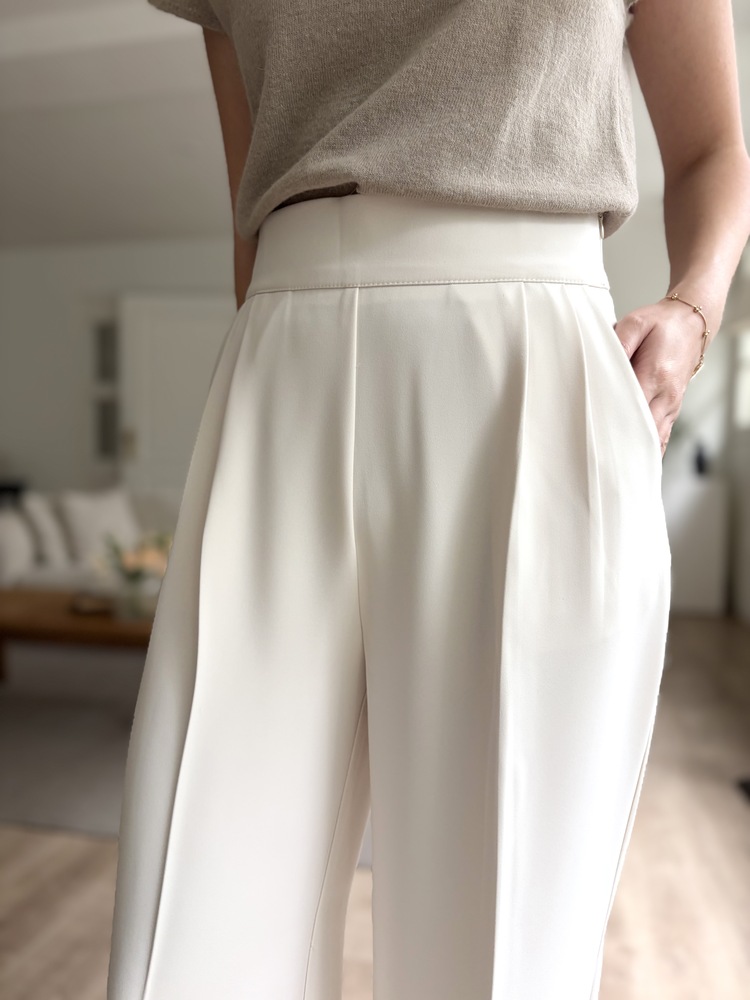 Charlyne Seamless-Front Slacks (Ivory)