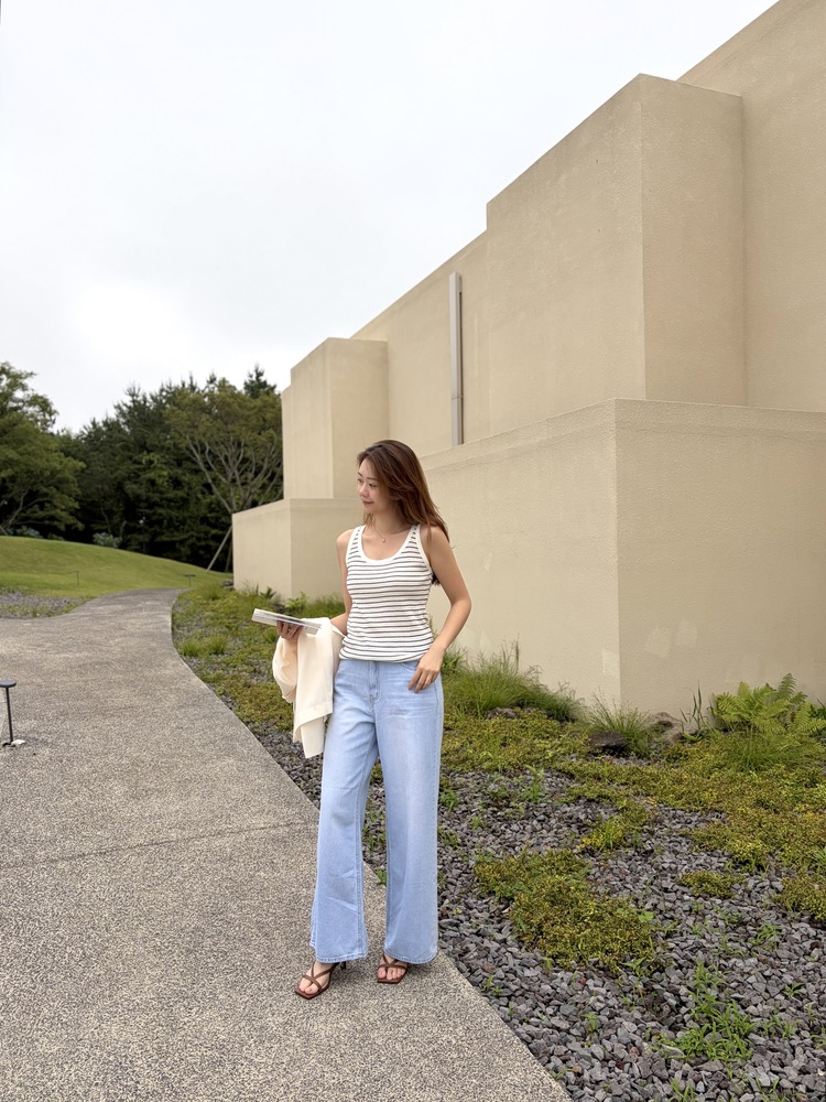 [極薄!!] Airy Light Wash Jeans
