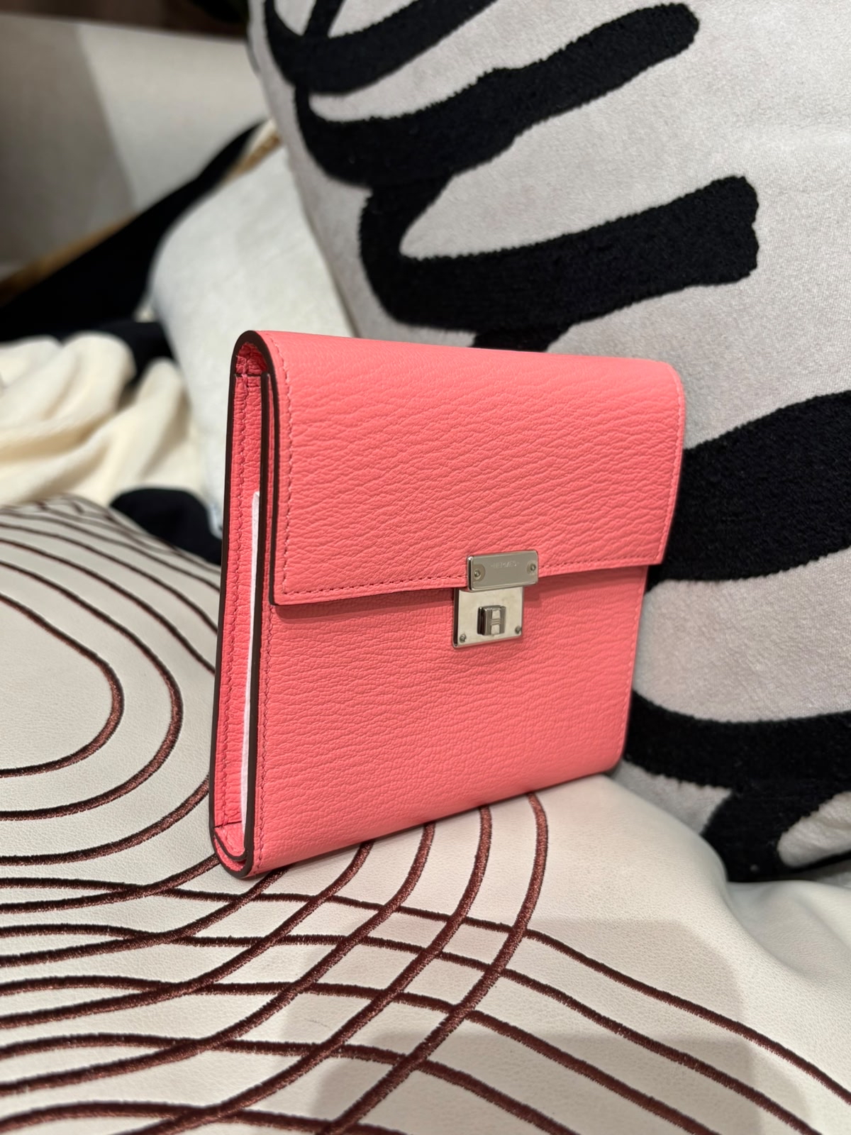 未使用品 Hermes clic 12 wallet,STAMP D,8W 100%Authentic ,unused 未使用品✅box 
