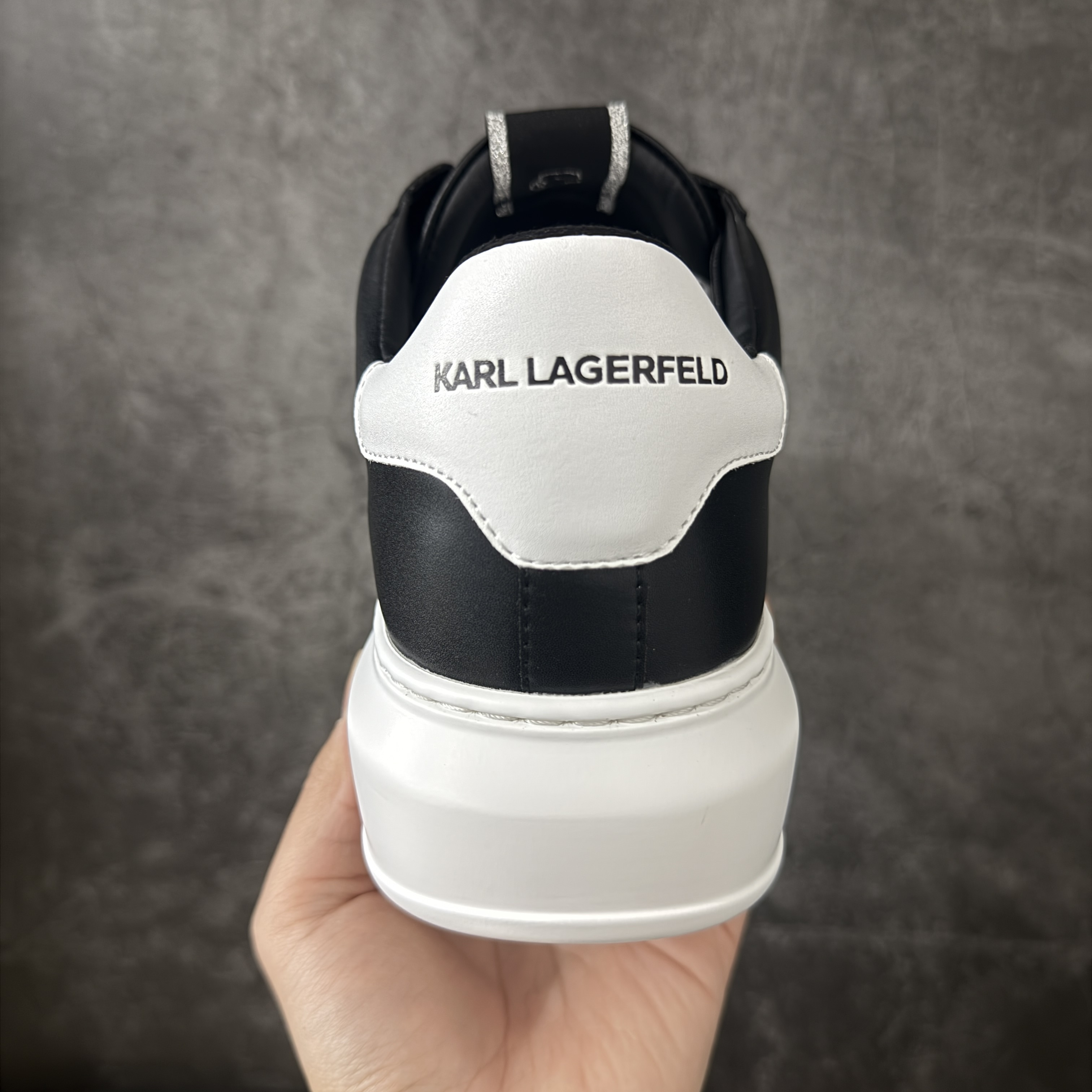 Karl Lagerfeld Kapri Ikonic