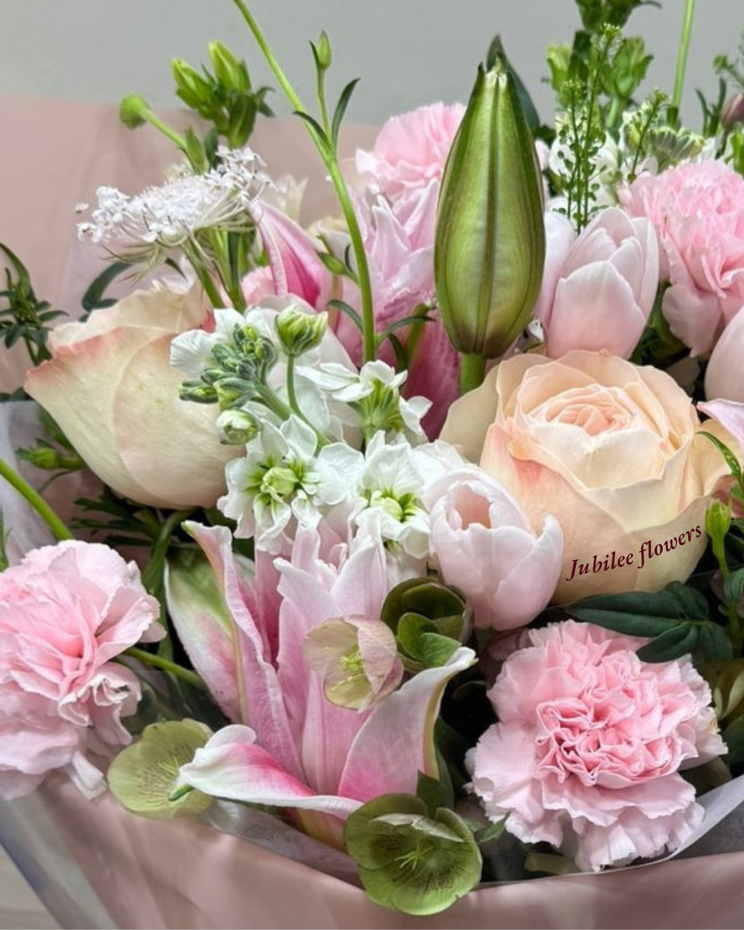 粉系百合玫瑰混搭花束