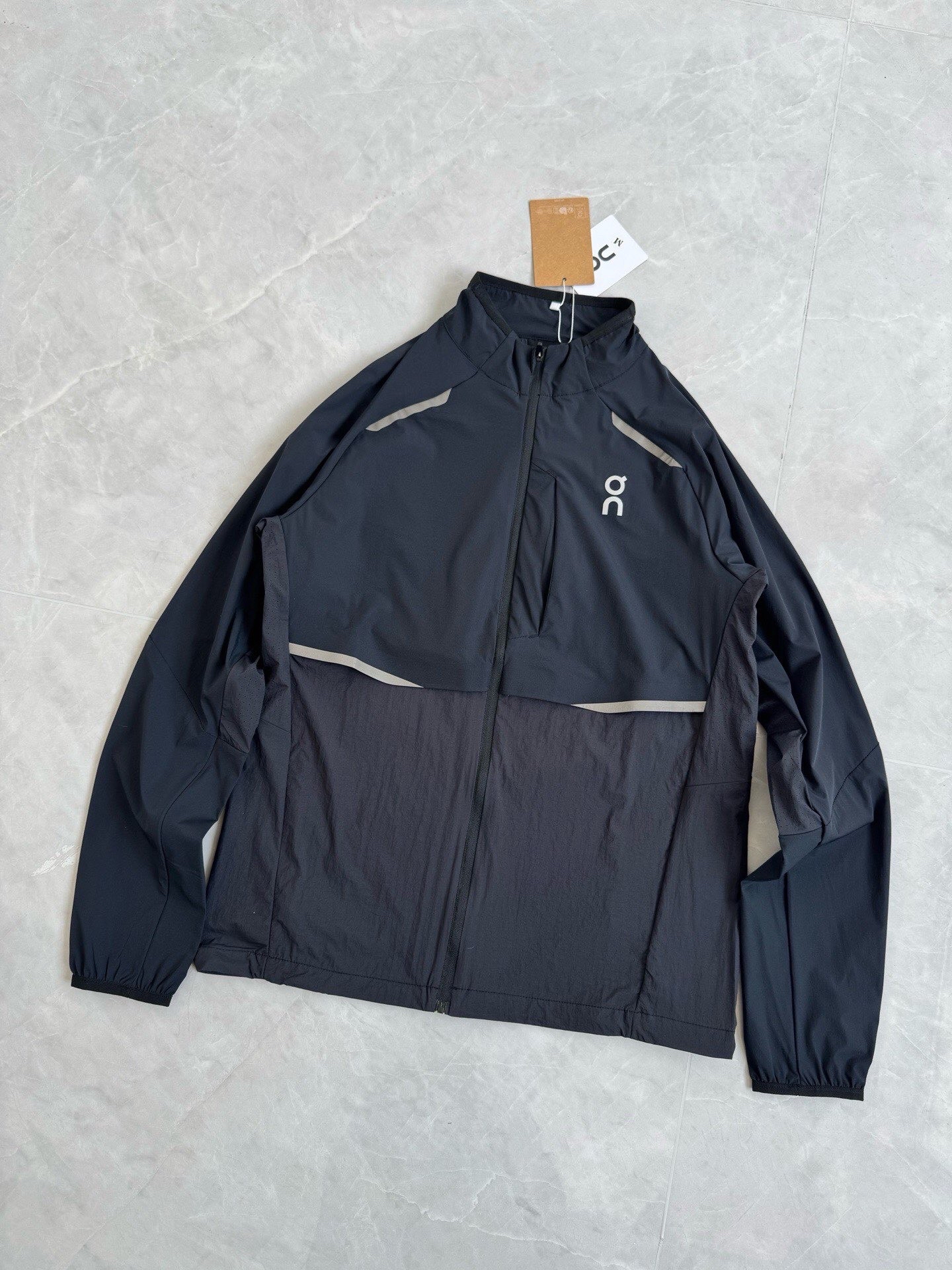 On四色風褸（男女同款）