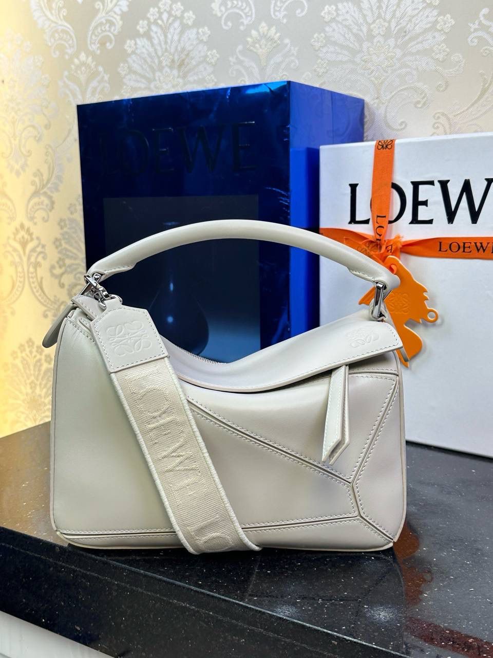 Loewe Puzzle 几何拼接手提斜挎包