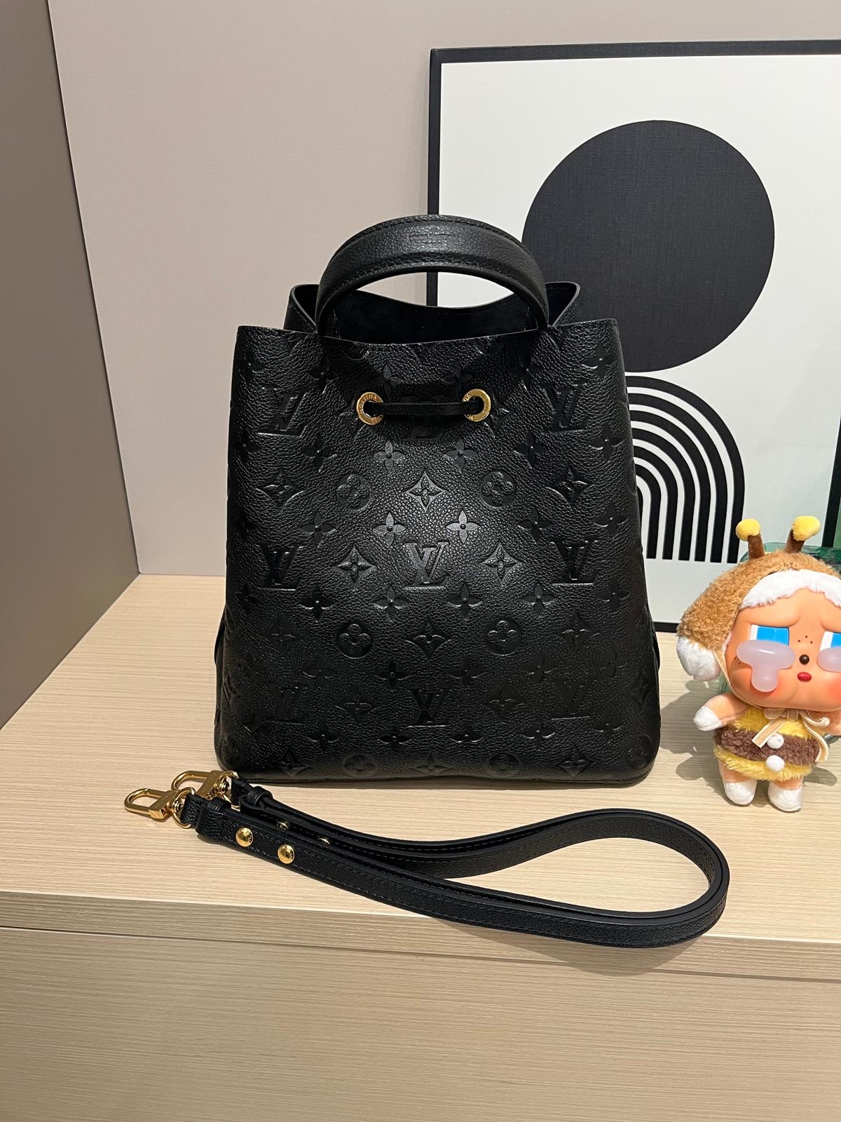 Lv Neonoe MM M45256 Monogram Empreinte Leather 100%Authentic,98%new✅dust bag✅Box