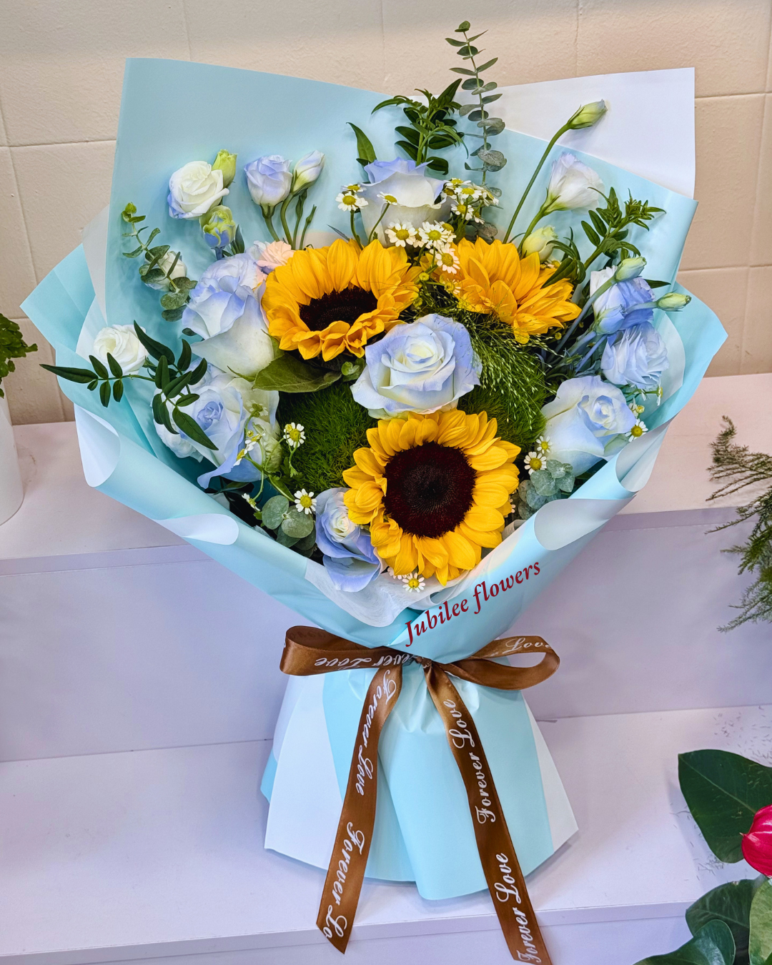 🌻向日葵 · 碎冰藍玫瑰花束