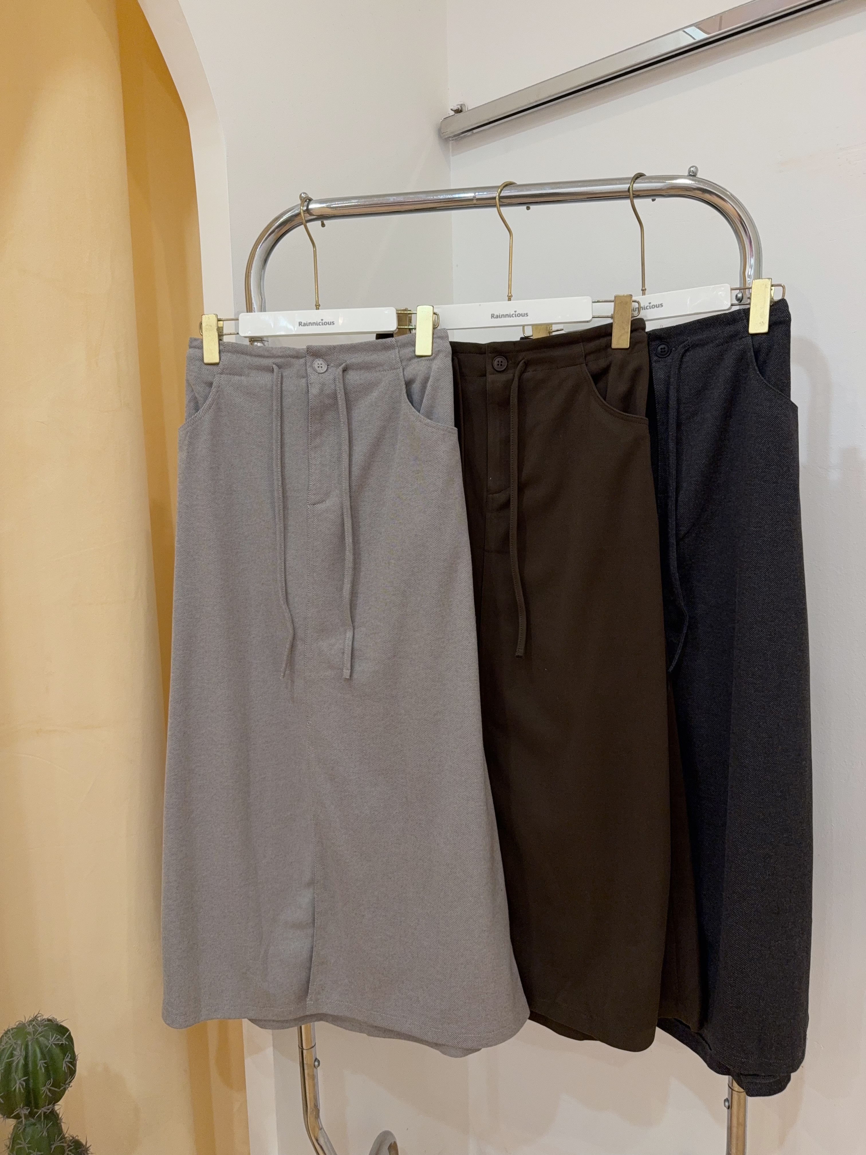 毛呢抽绳开叉半身长裙 R2864