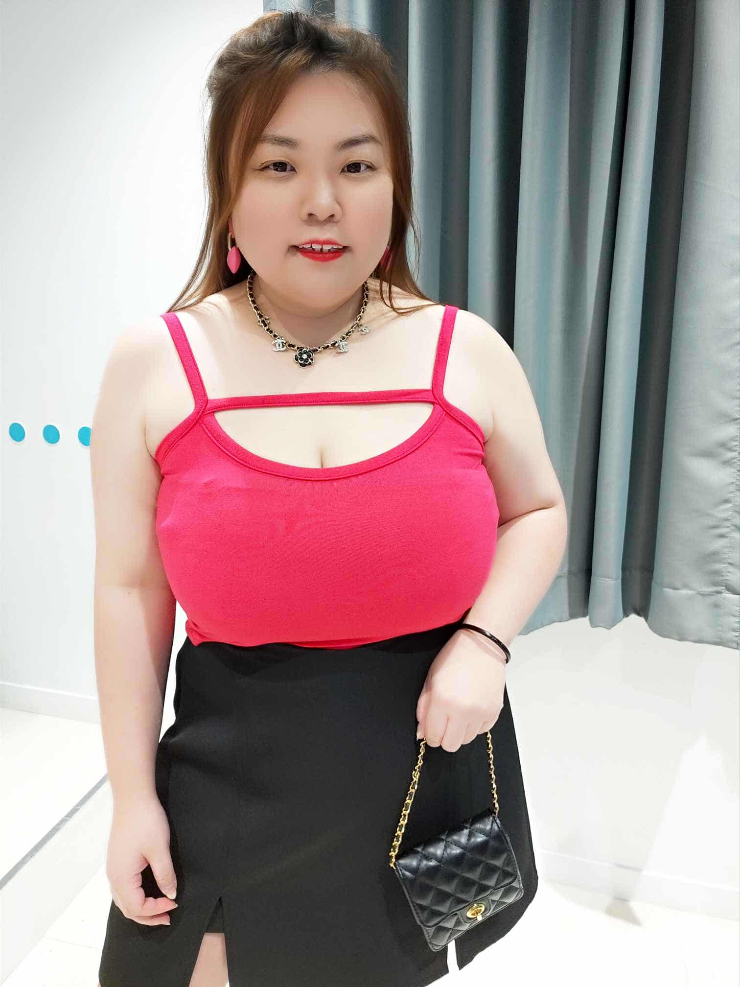 DSE13 前镂空可调节肩带小背心