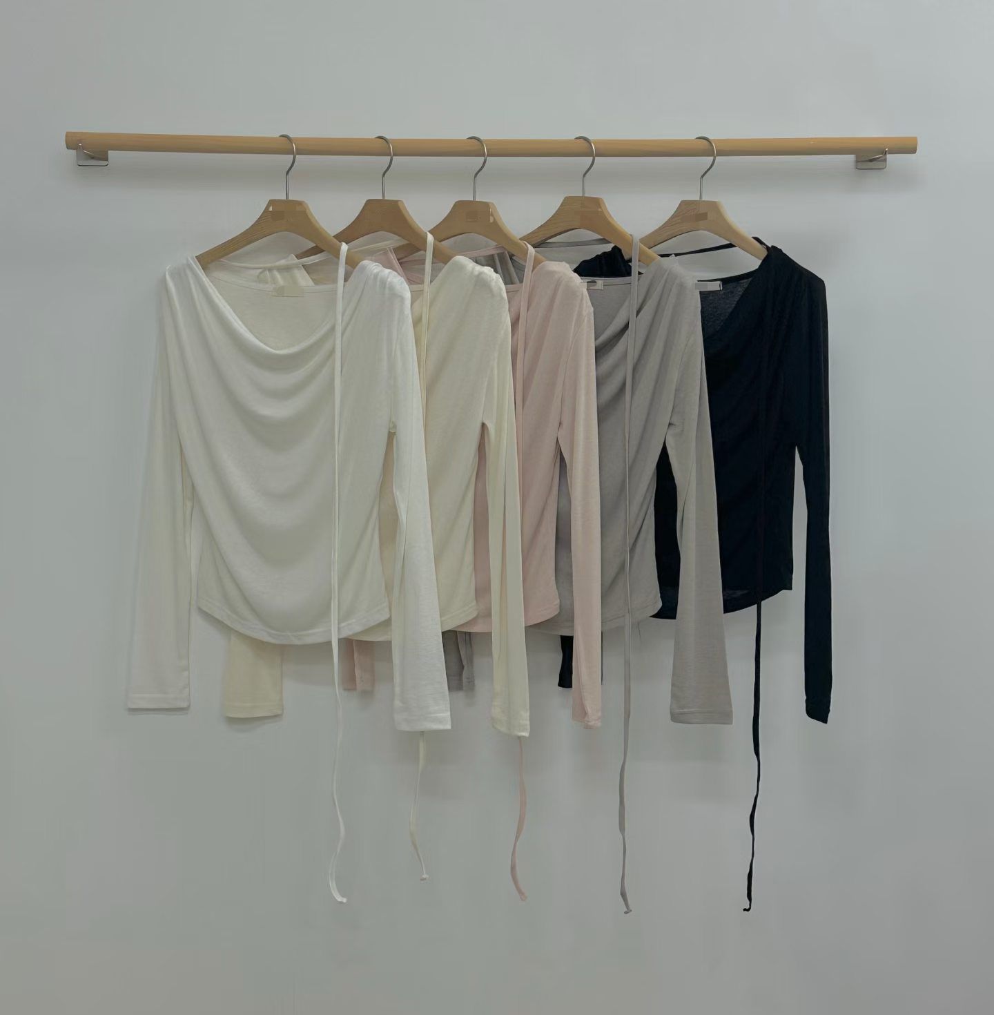  【甜美溫柔】顯瘦垂領綁帶薄款上衣