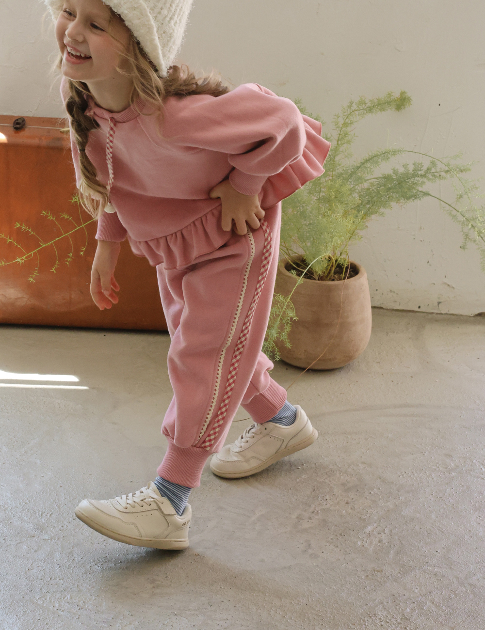 FLO | Cherry jogger