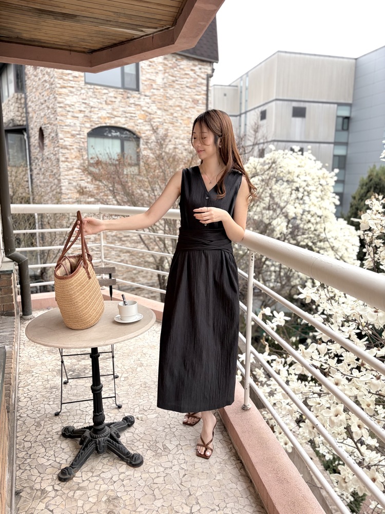 Arya Two-Way Textured Dress (Charcoal)