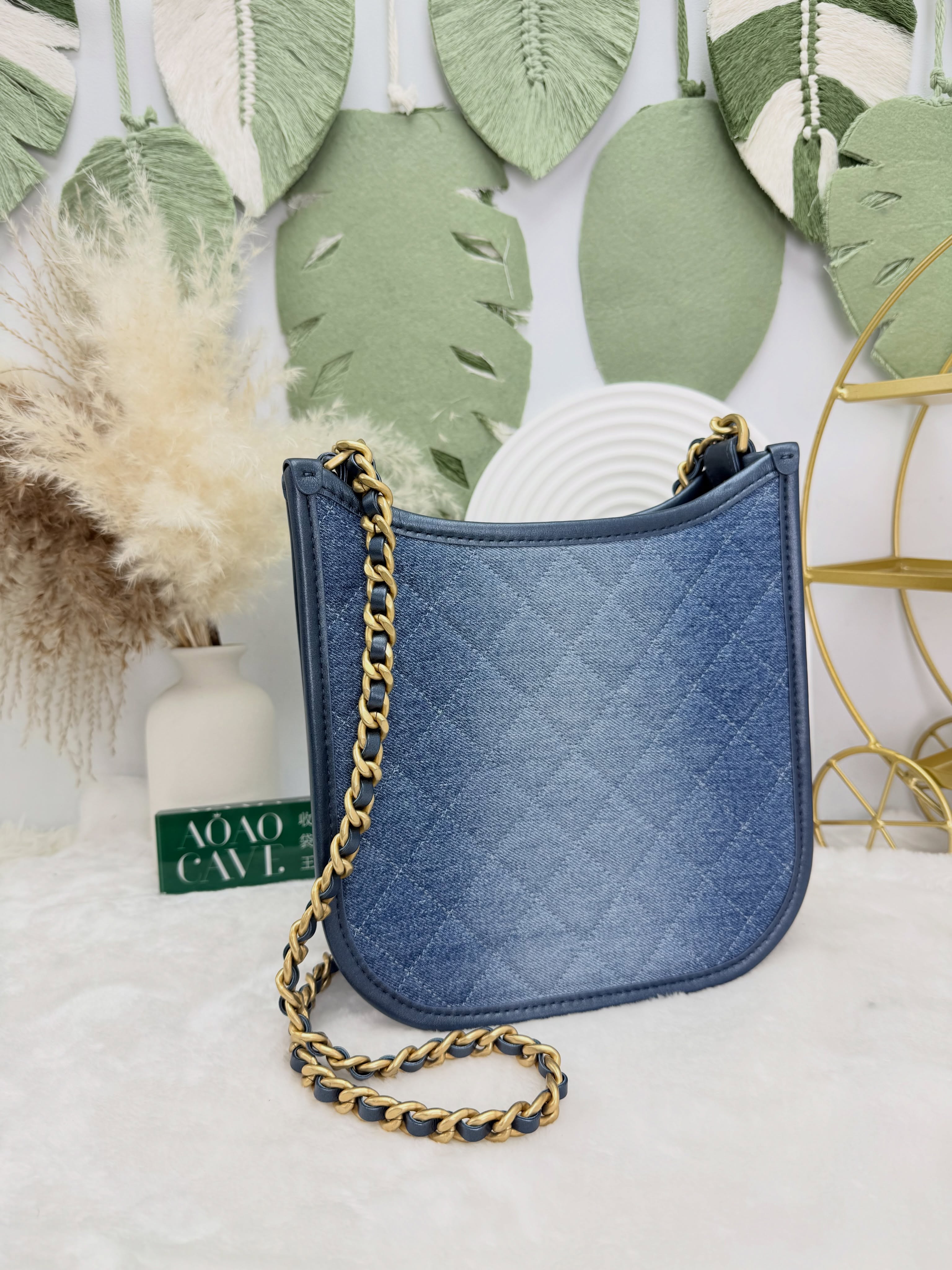 Chanel👜 PRE OWNED 🛍️24S牛仔漸變 Hobo 晶片款 一長一短雙肩帶 全套💙