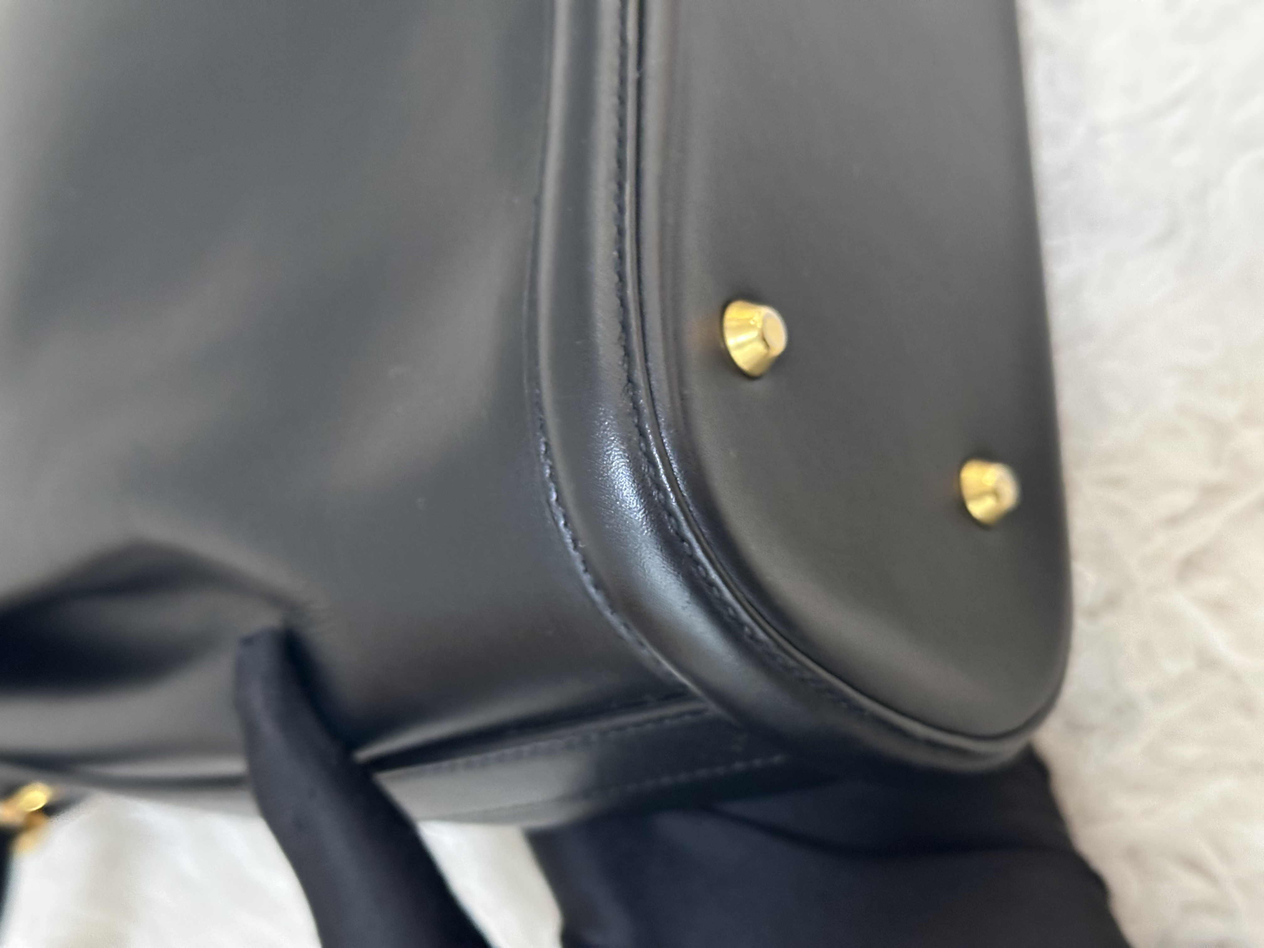 Pre-owned Dior DIOR Black CD Embossed Leather Medium Bucket Bag/ 26NY14