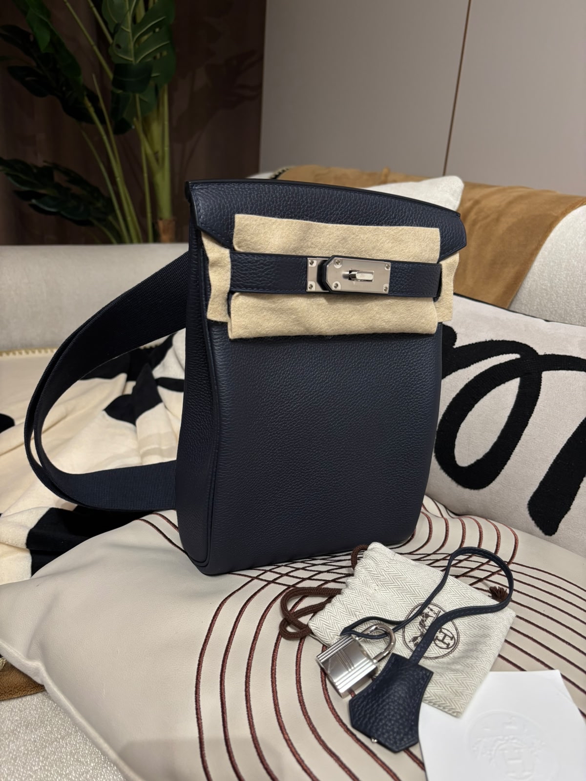 全新 Hermes Hac a dos pm backpack,STAMP U,2Z 100%Authentic ,100%new ✅香港專門店收據✅Key Lock ✅塵袋✅box