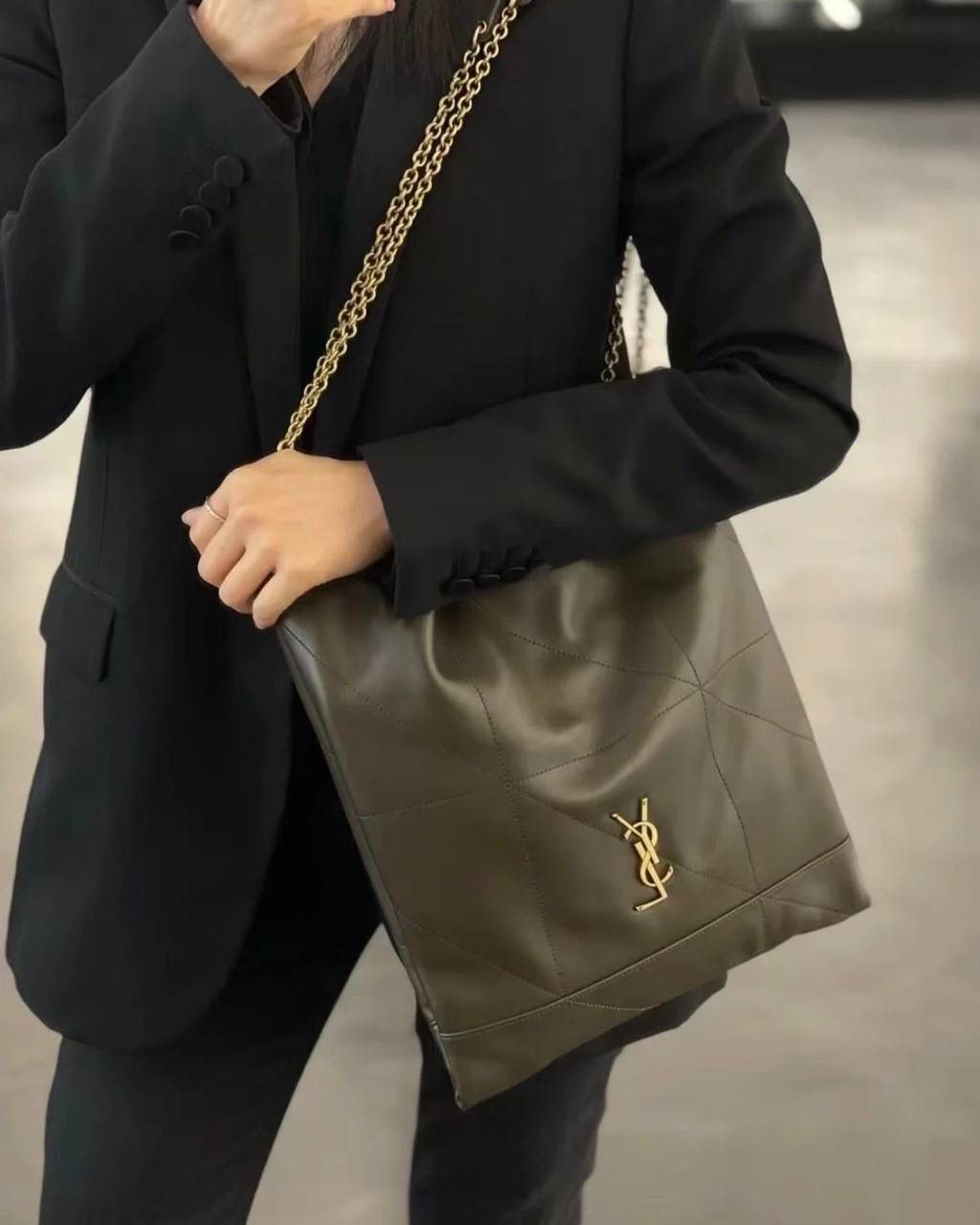 圣罗兰 Icare Maxi 绗缝羊皮购物袋