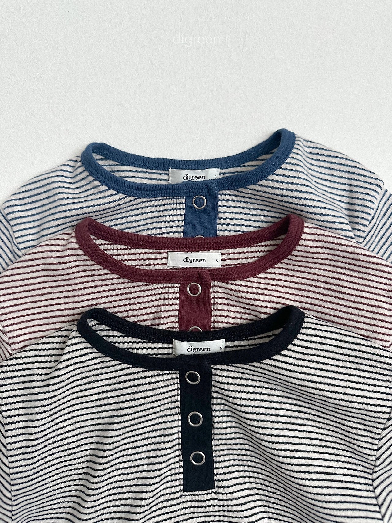 Digreen | henley neck aletty tee