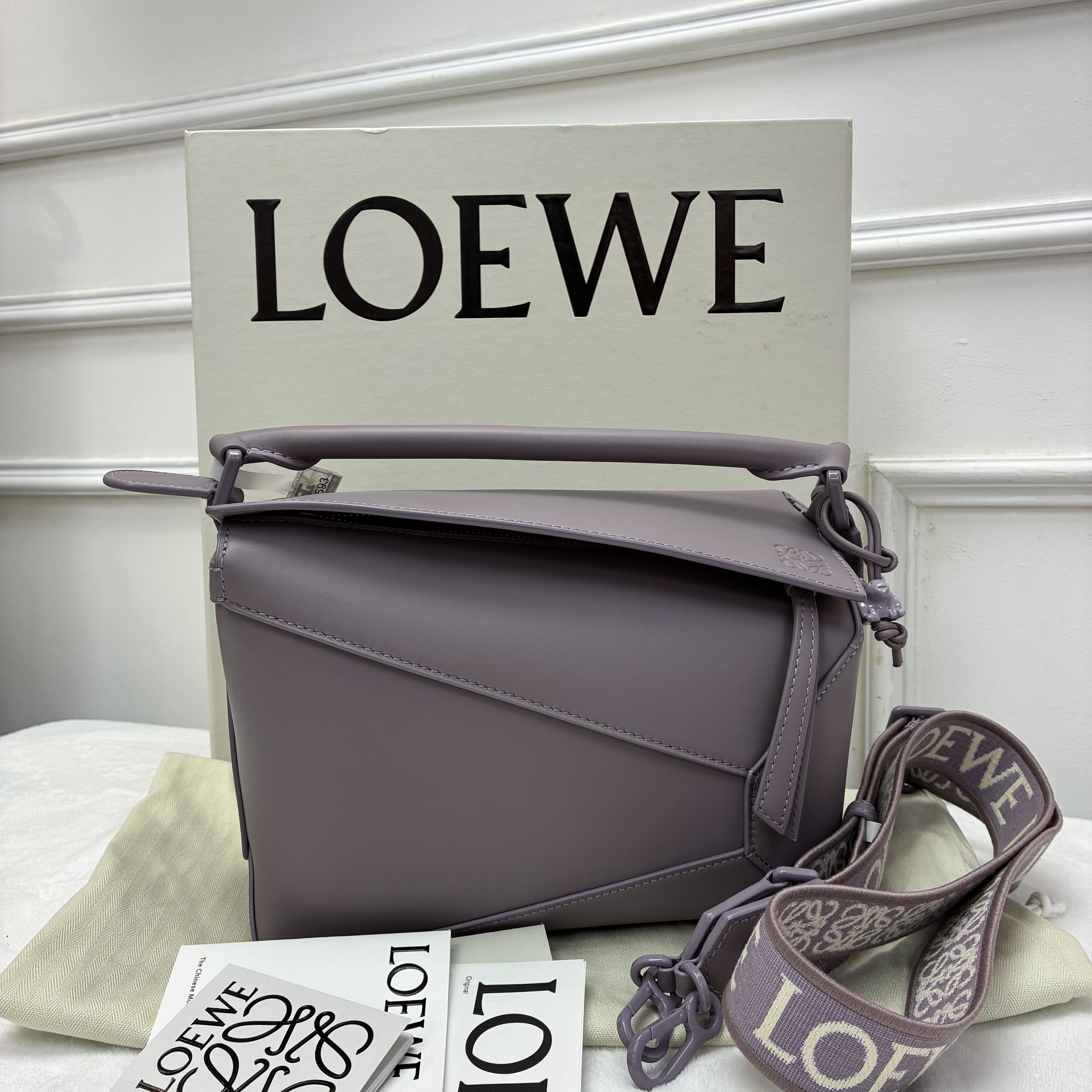 Full set loewe small puzzle 配紫色兔子（兔子吊飾原價6900）