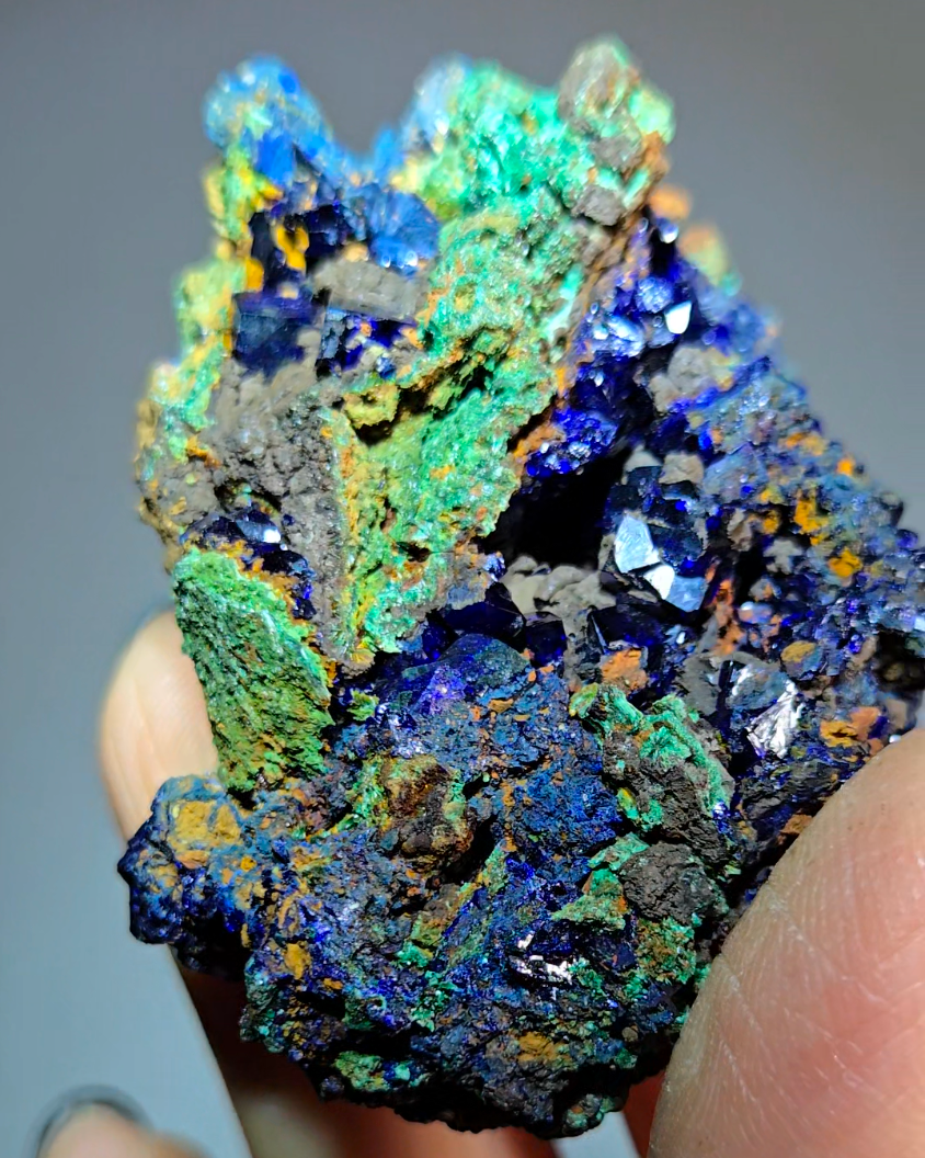 Rare cubic azurite specimen - AZ23