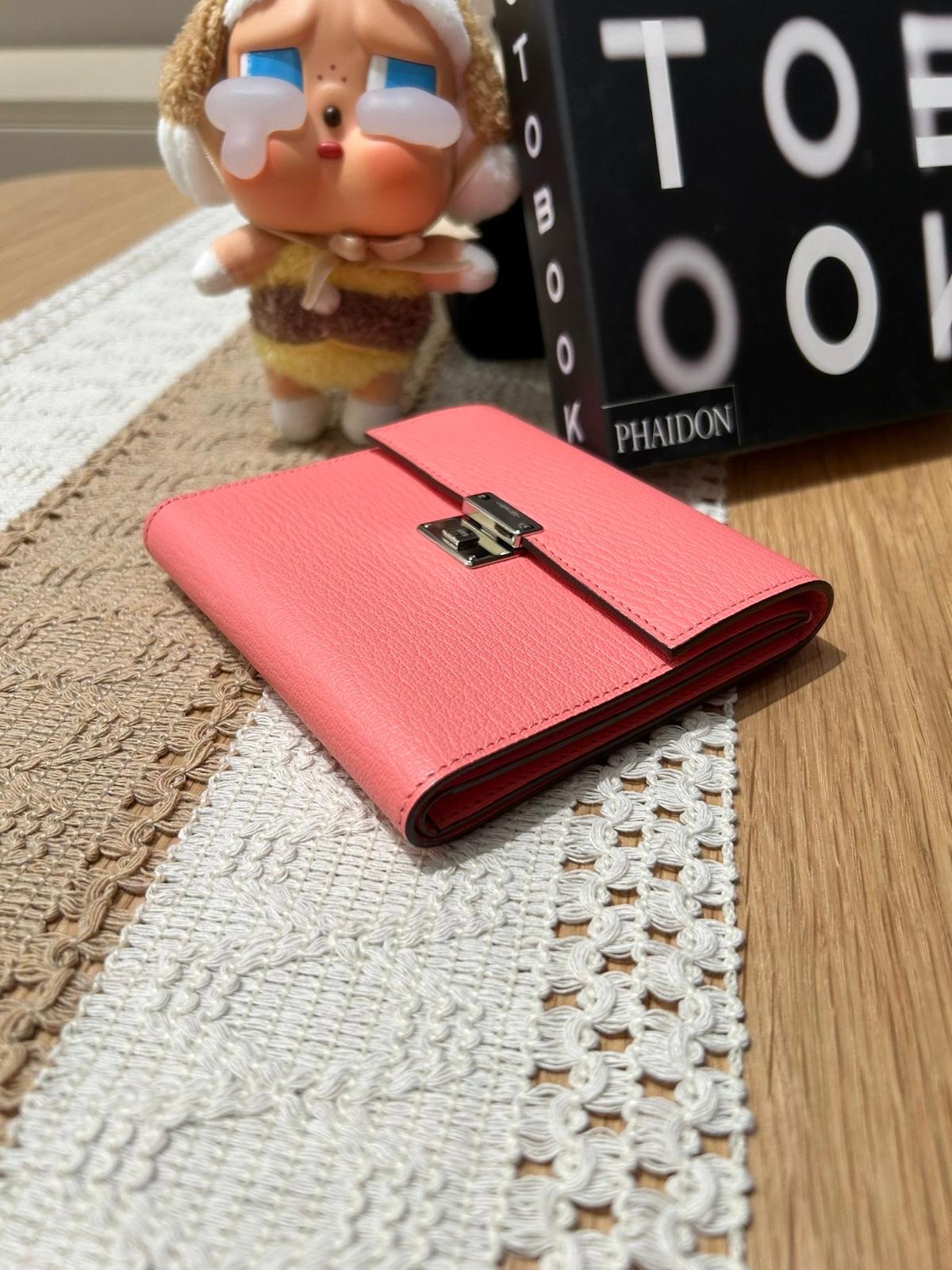 Hermes clic 12 wallet,STAMP D,8W 100%Authentic ,unused 未使用品✅box 