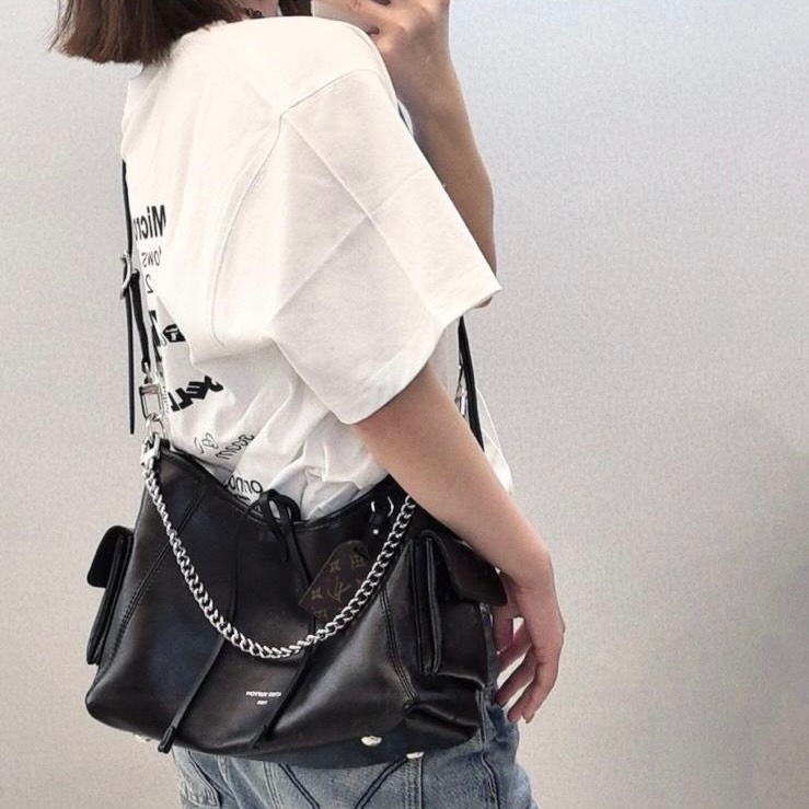 LV 🤍PRE OWNED CarryAll Cargo 黑武士 29cm 晶片款🖤