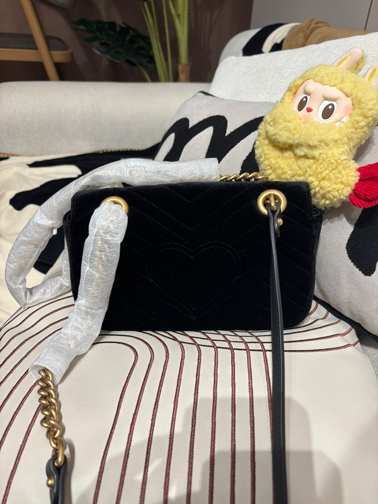 未使用品 Gucci gg marmont flap velvet 100%Authentic ,Unused  ✅tap ✅dust bag  