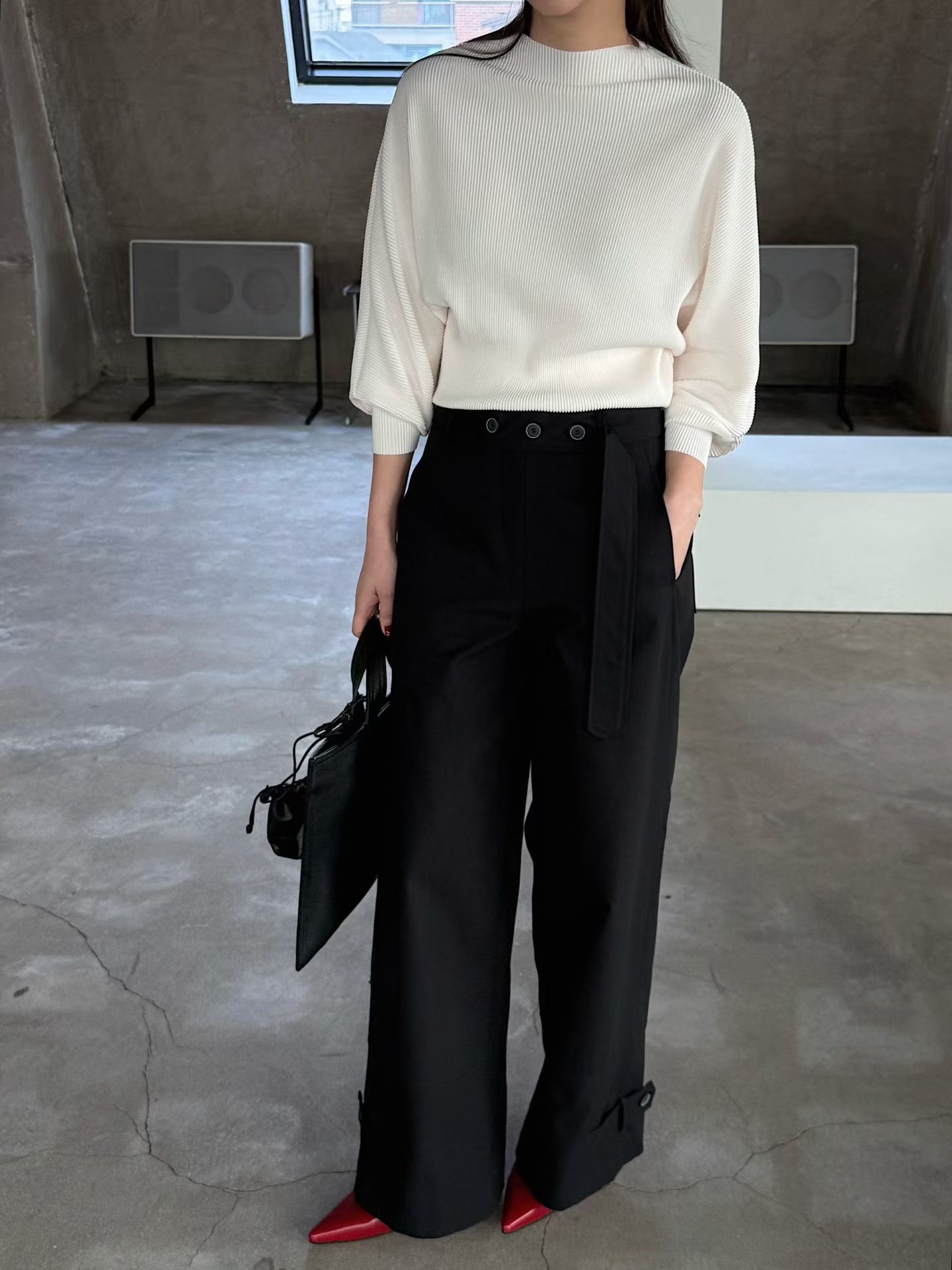 Elegant dolman sleeve ribbed top