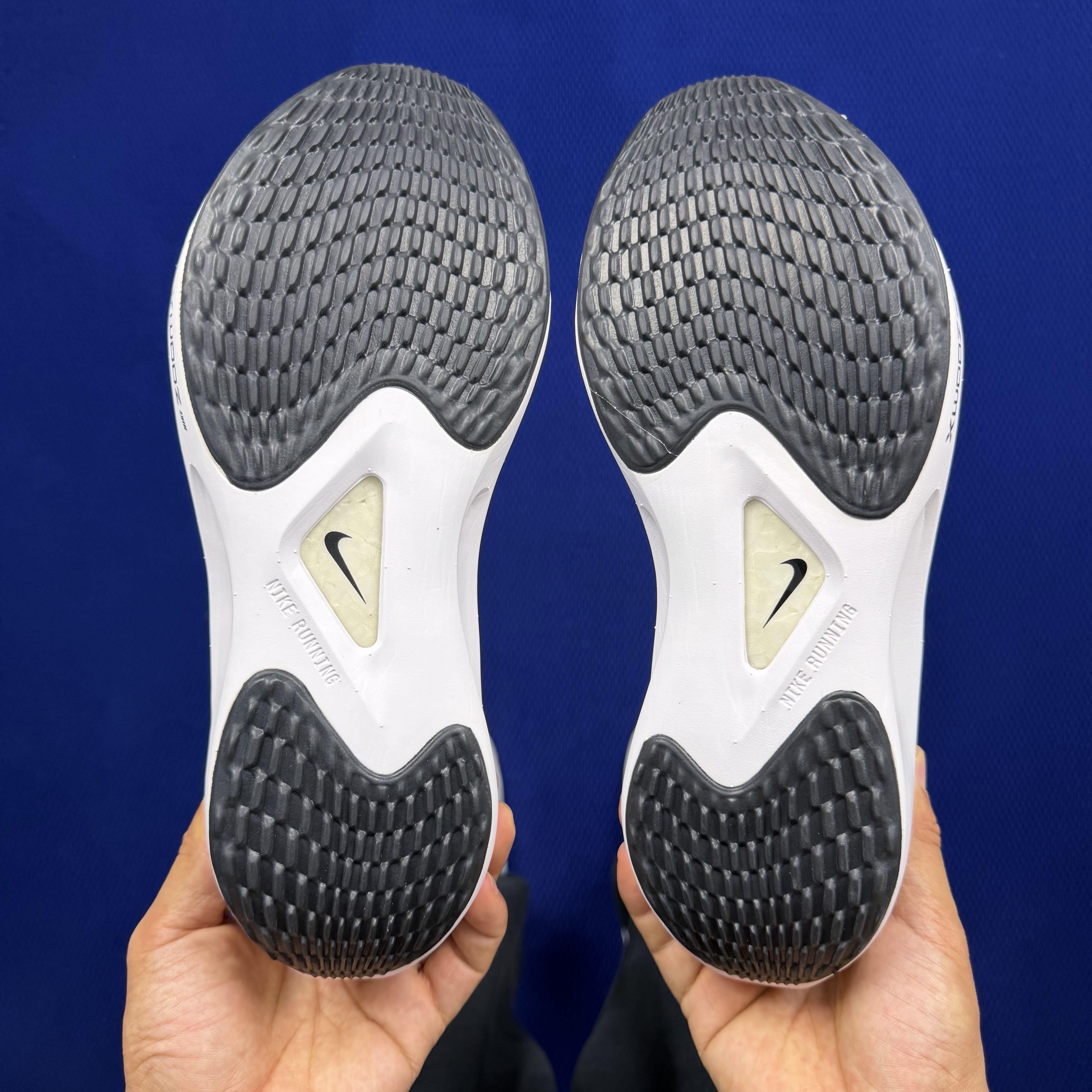 Nike Zoom Fly 5 DM8968-001