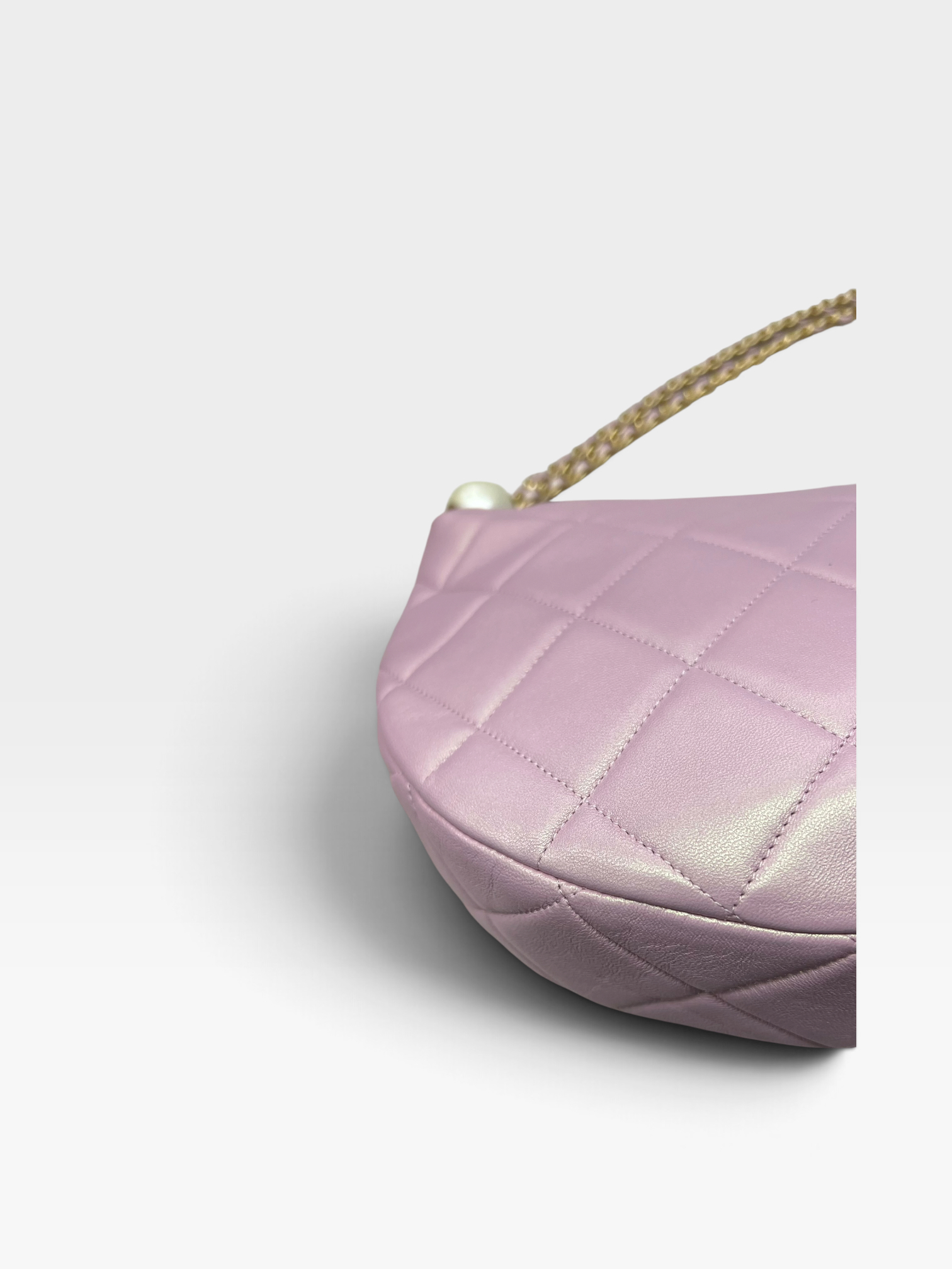 Pre-Owned CHANEL "All About Pearls" Hobo Bag / Product Code: 092505