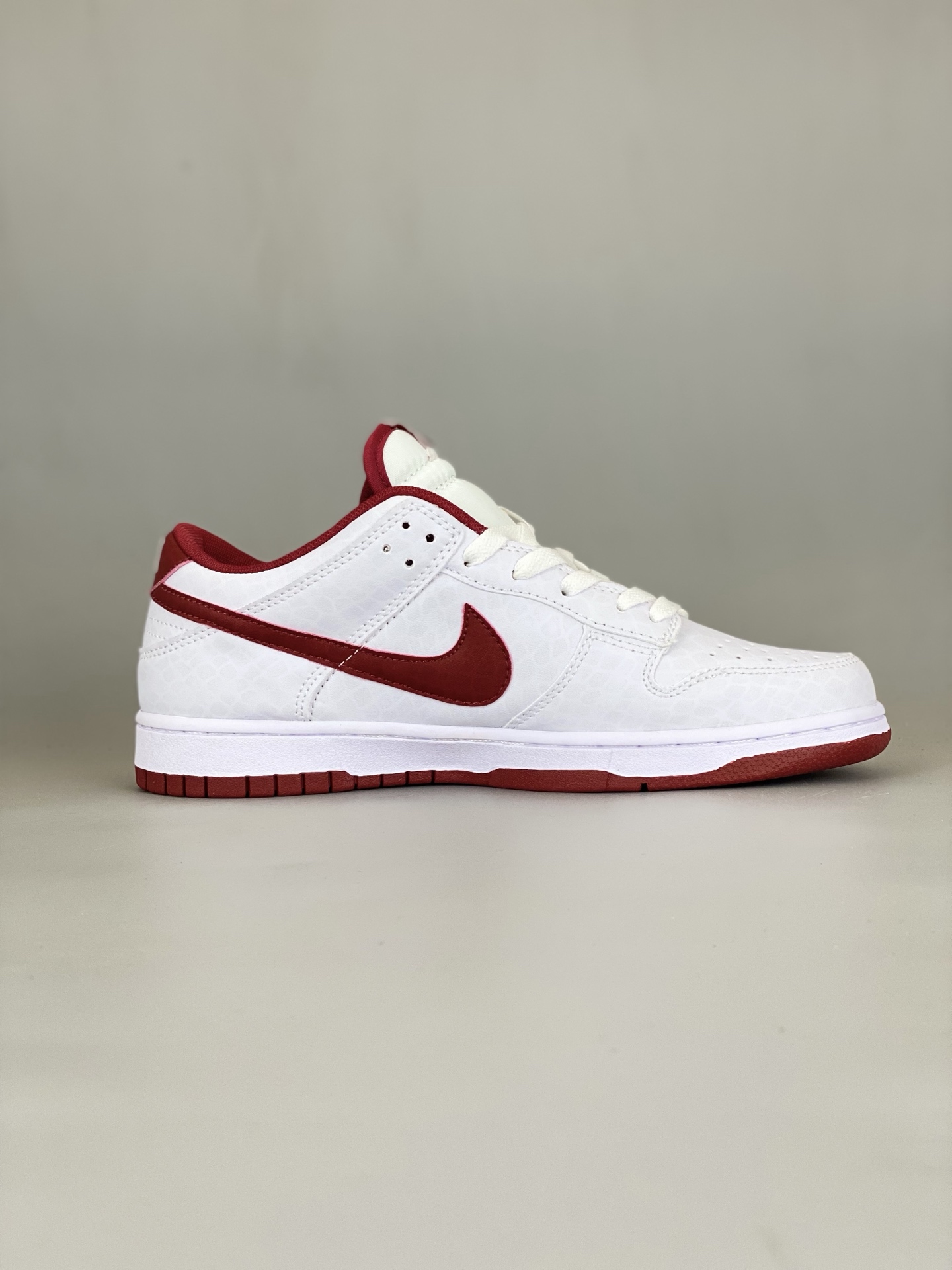 Nike Dunk Low Protro