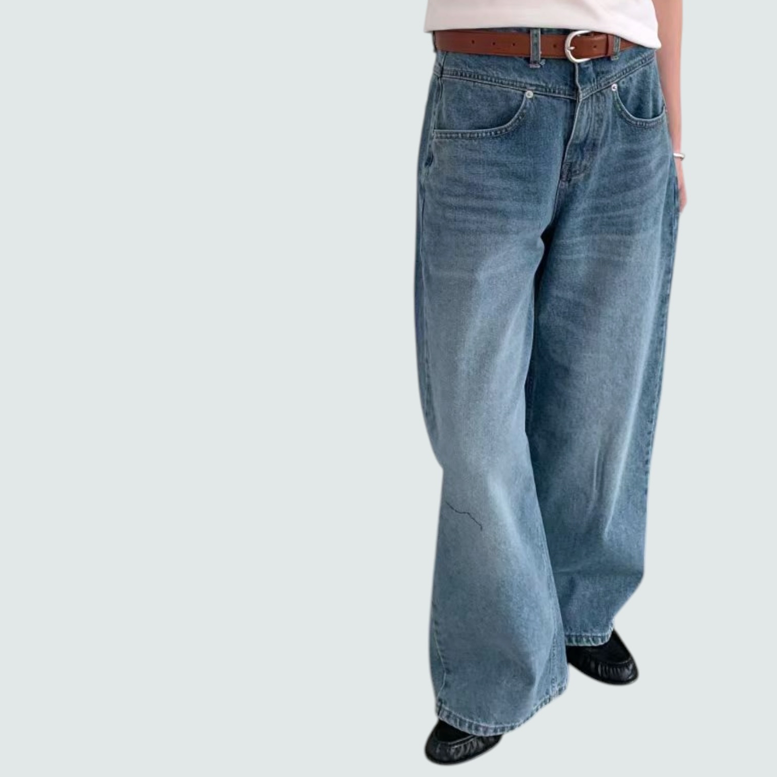 221030 洗水闊腳牛仔褲