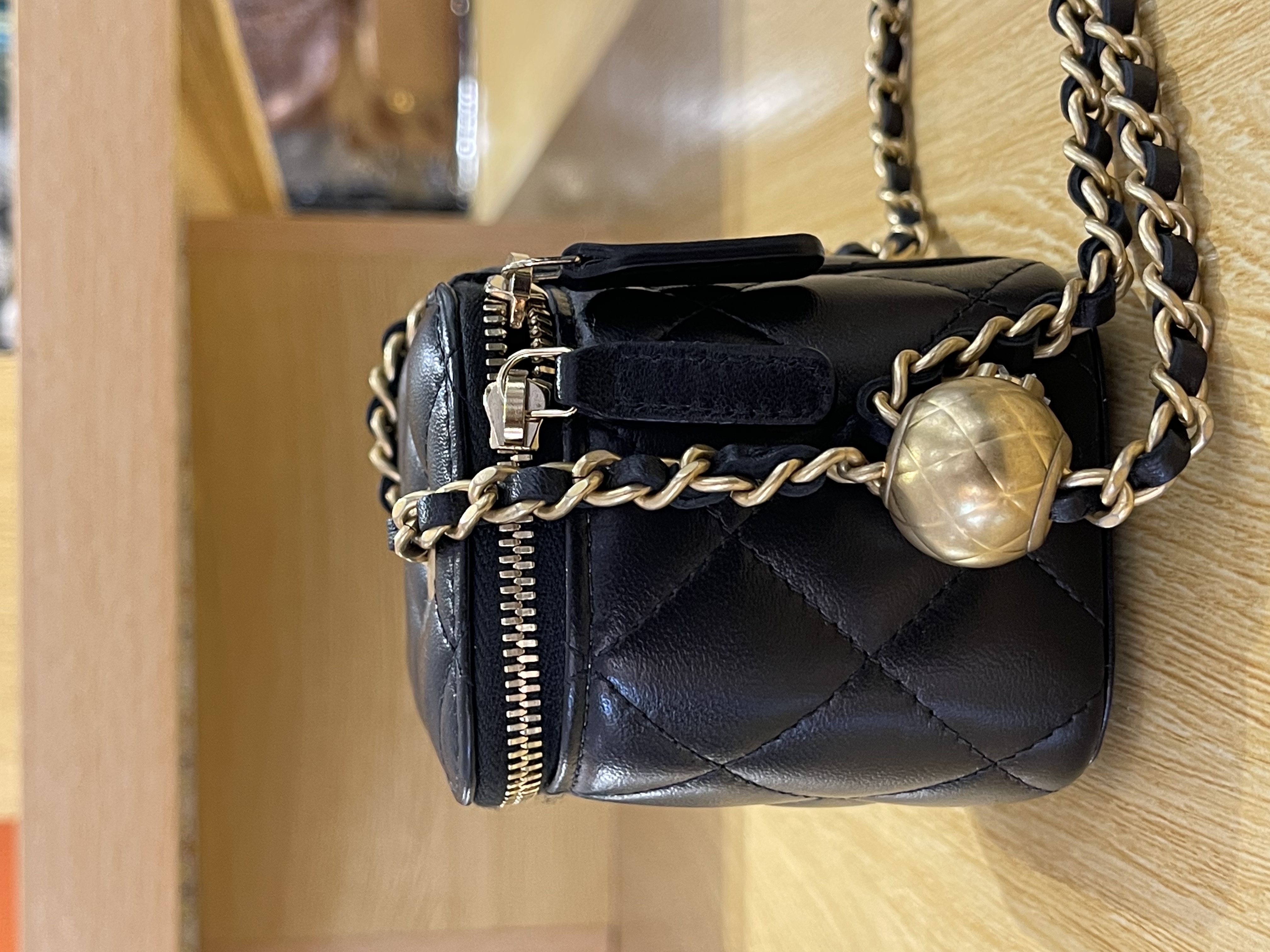 直播貨品 |  [1個-$100 2個-$300］JJ16
