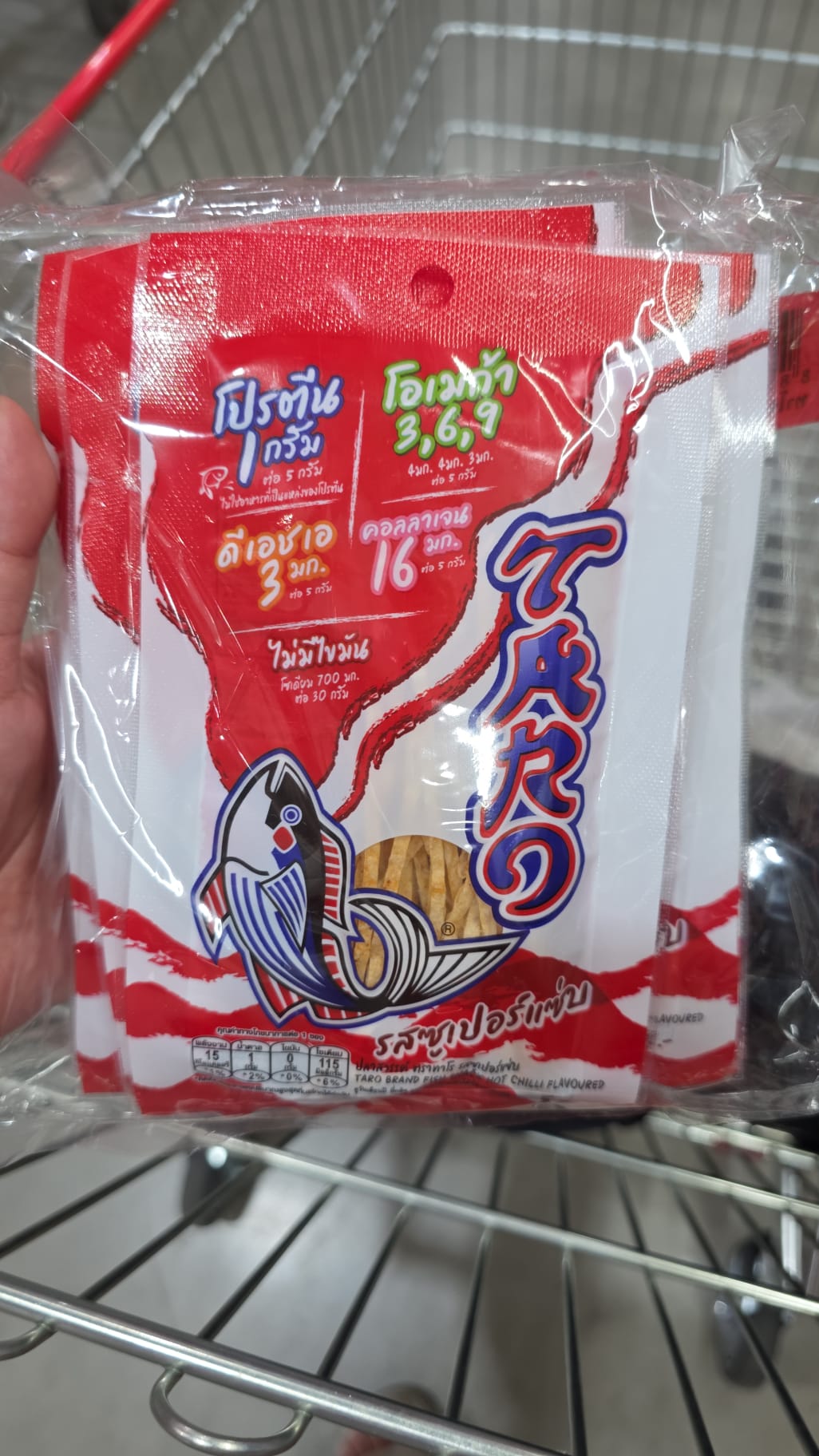 TARO 品牌的鱈魚香絲，口味為超級辣味 12小包