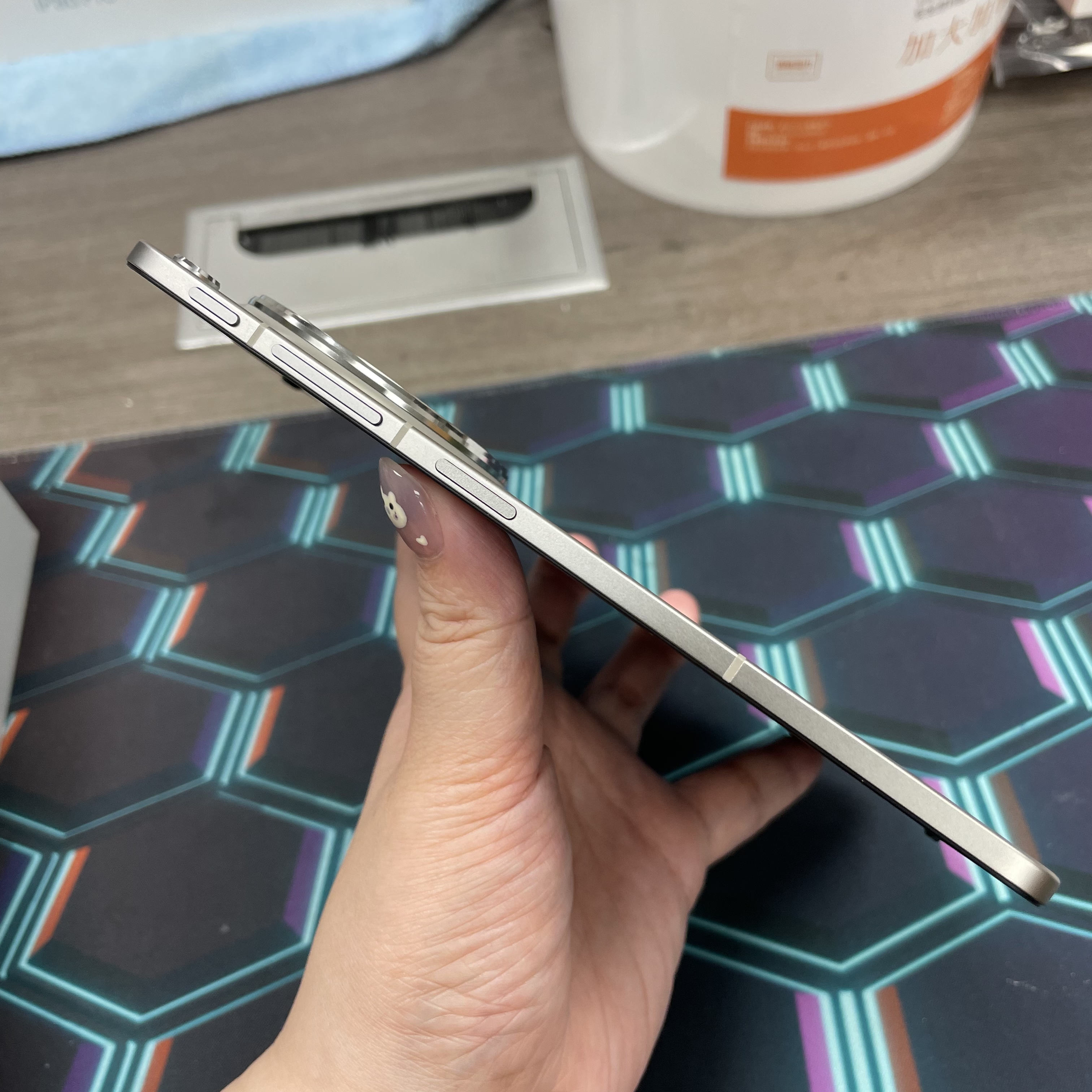 *6717 Oppo Find N6 完美機 16+512GB 灰色 gray
