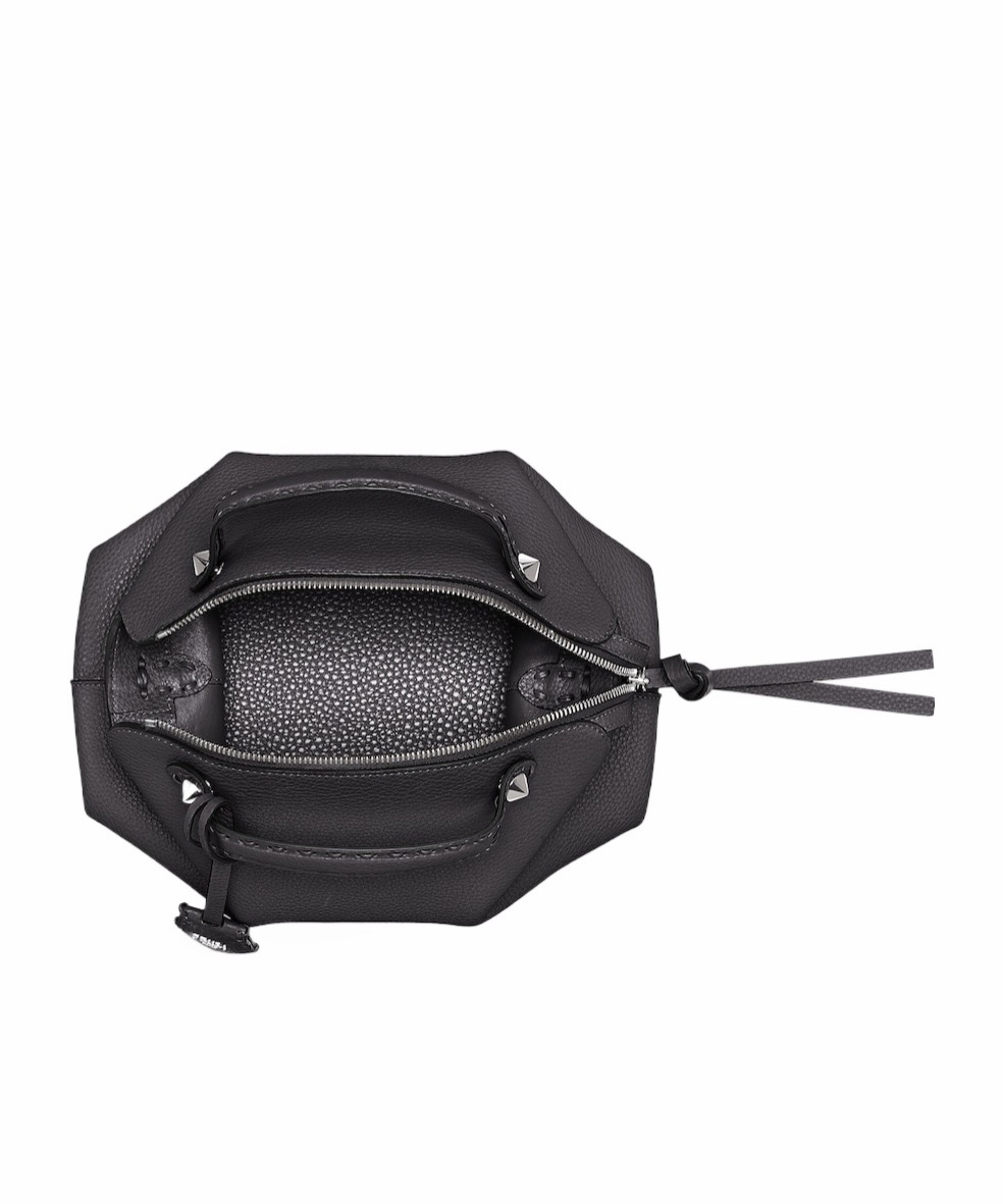 Fendi 女士 By The Way Selleria中號單肩包均碼碼29cm*13cm*17cm