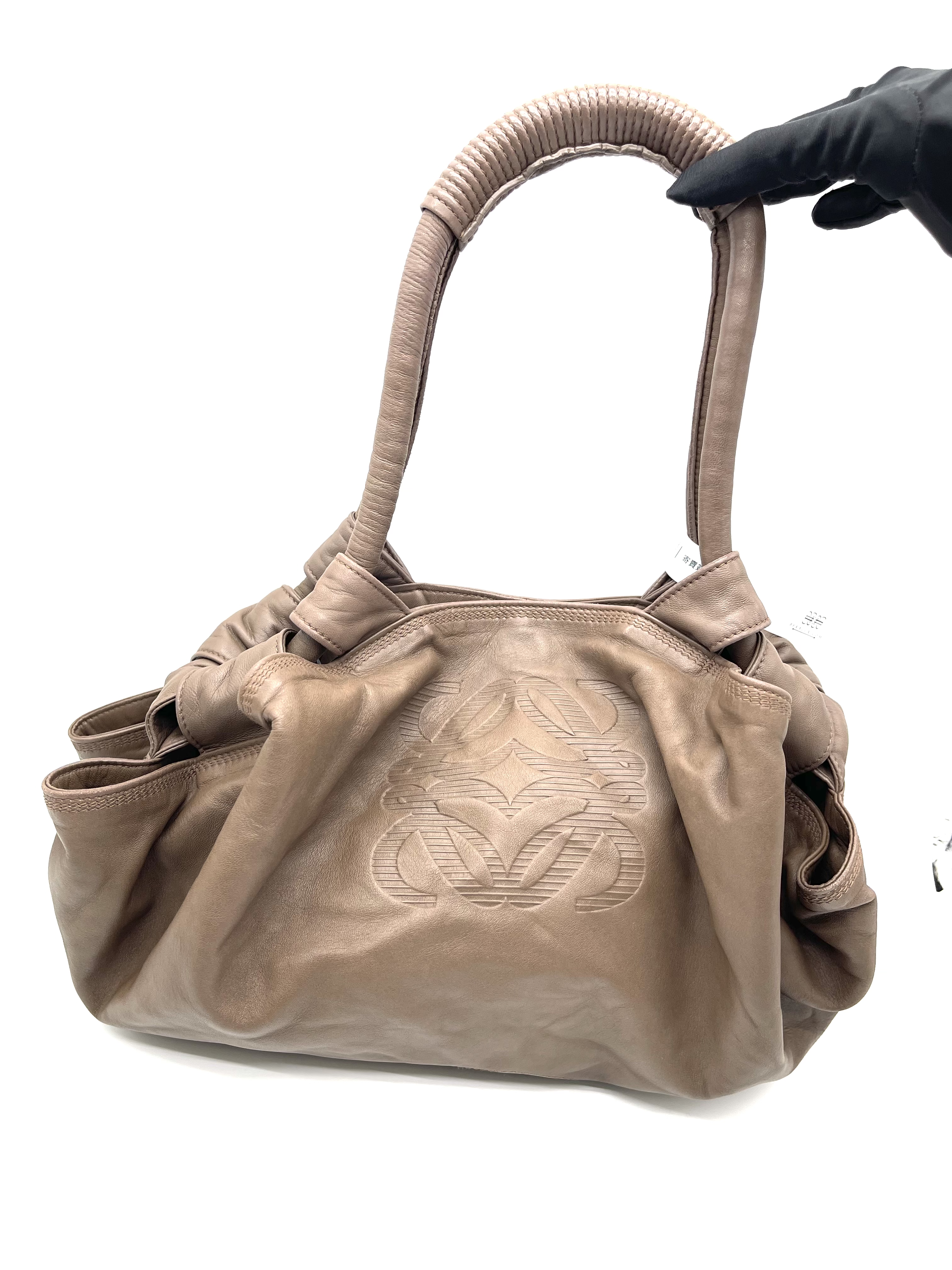 Pre owned Loewe Nappa Aire/ Product Code: 26031018