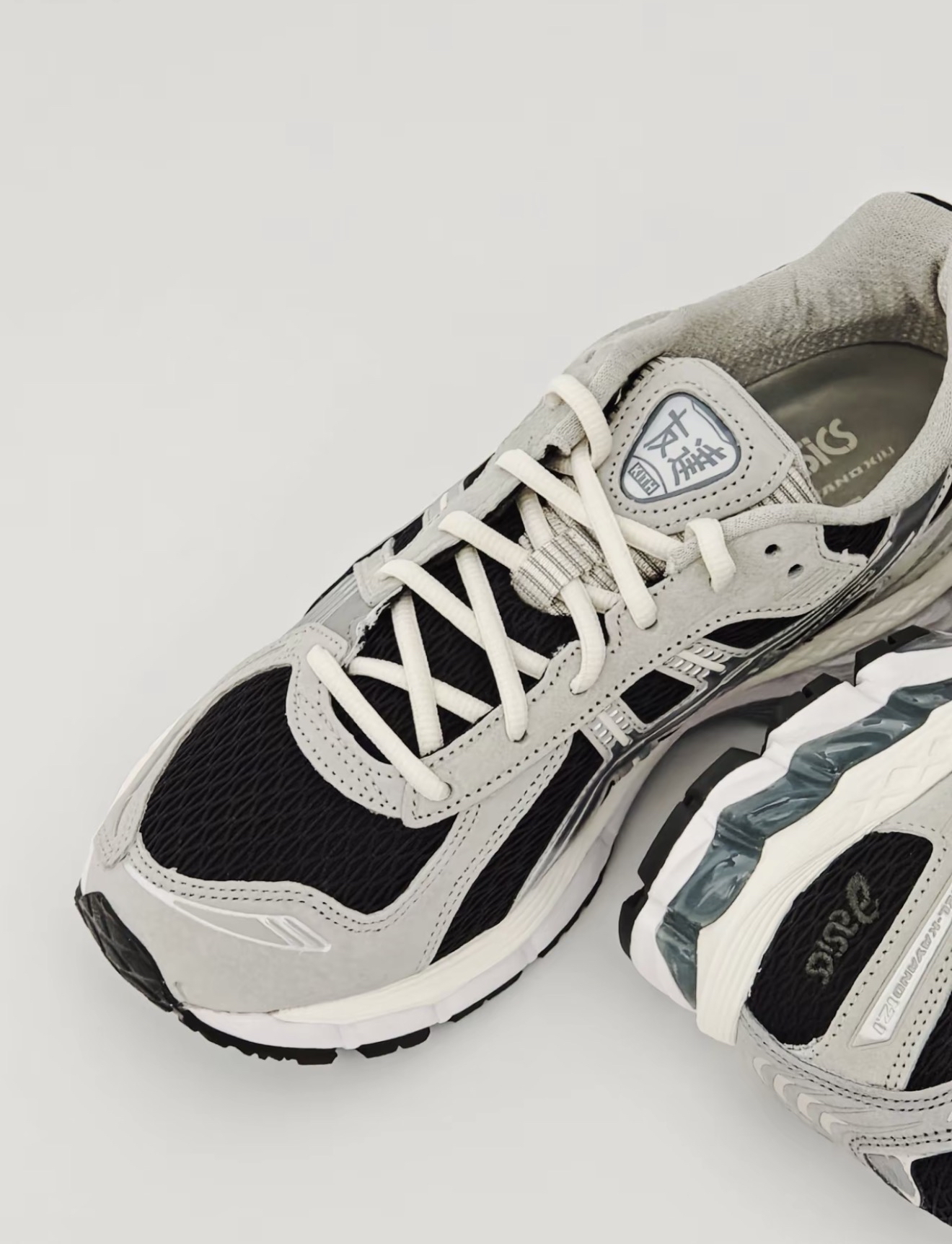 1203A846-020 Kith x Asics Gel-Kayano 12.1 Peat Cream 1203A846-020