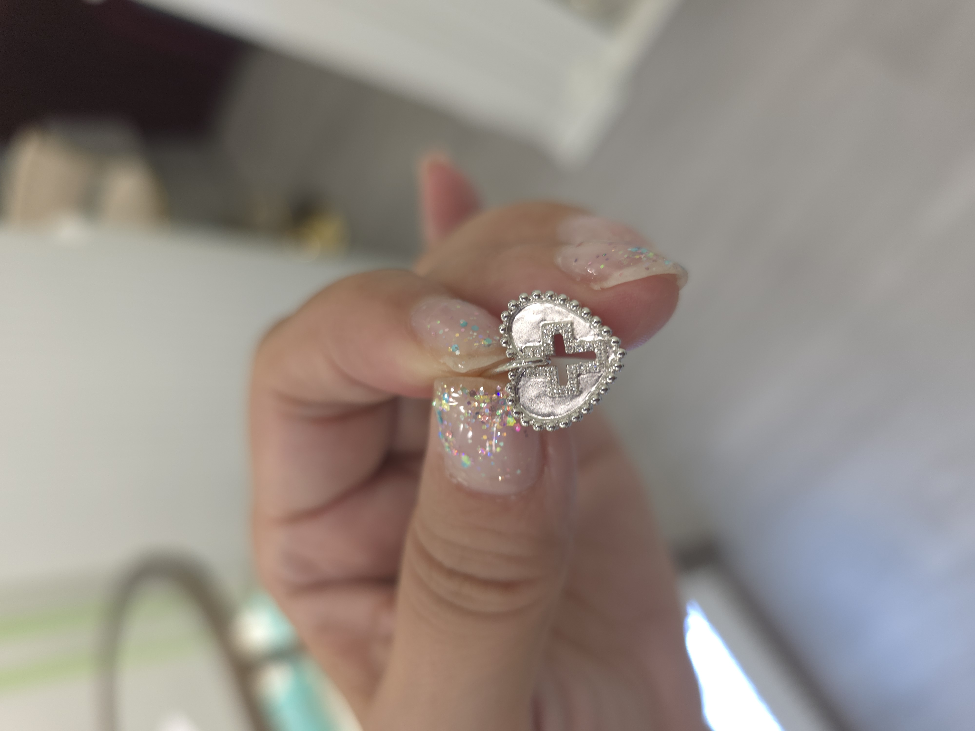 18K 鑽石吊咀 0.1ct G1.89g