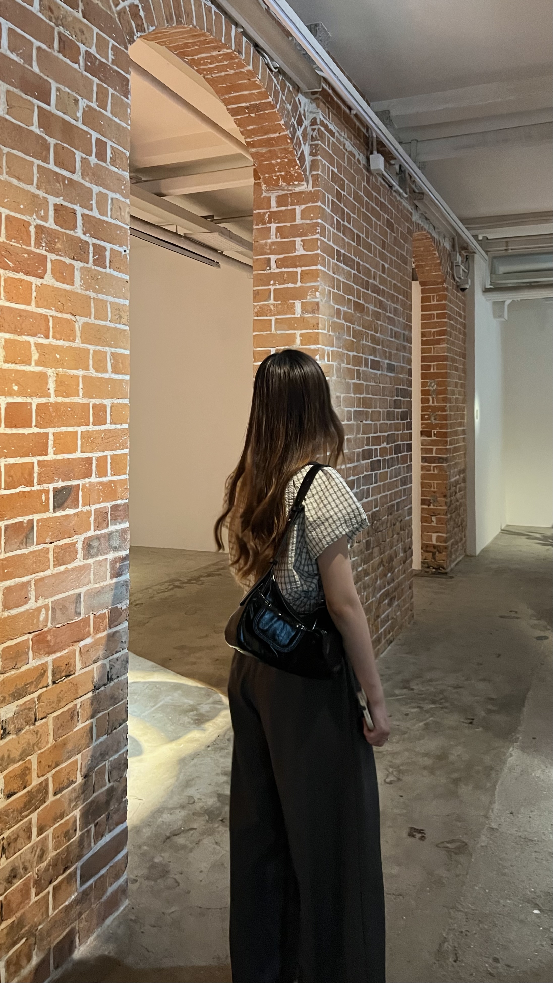 推薦 免熨寬鬆格紋blouse 