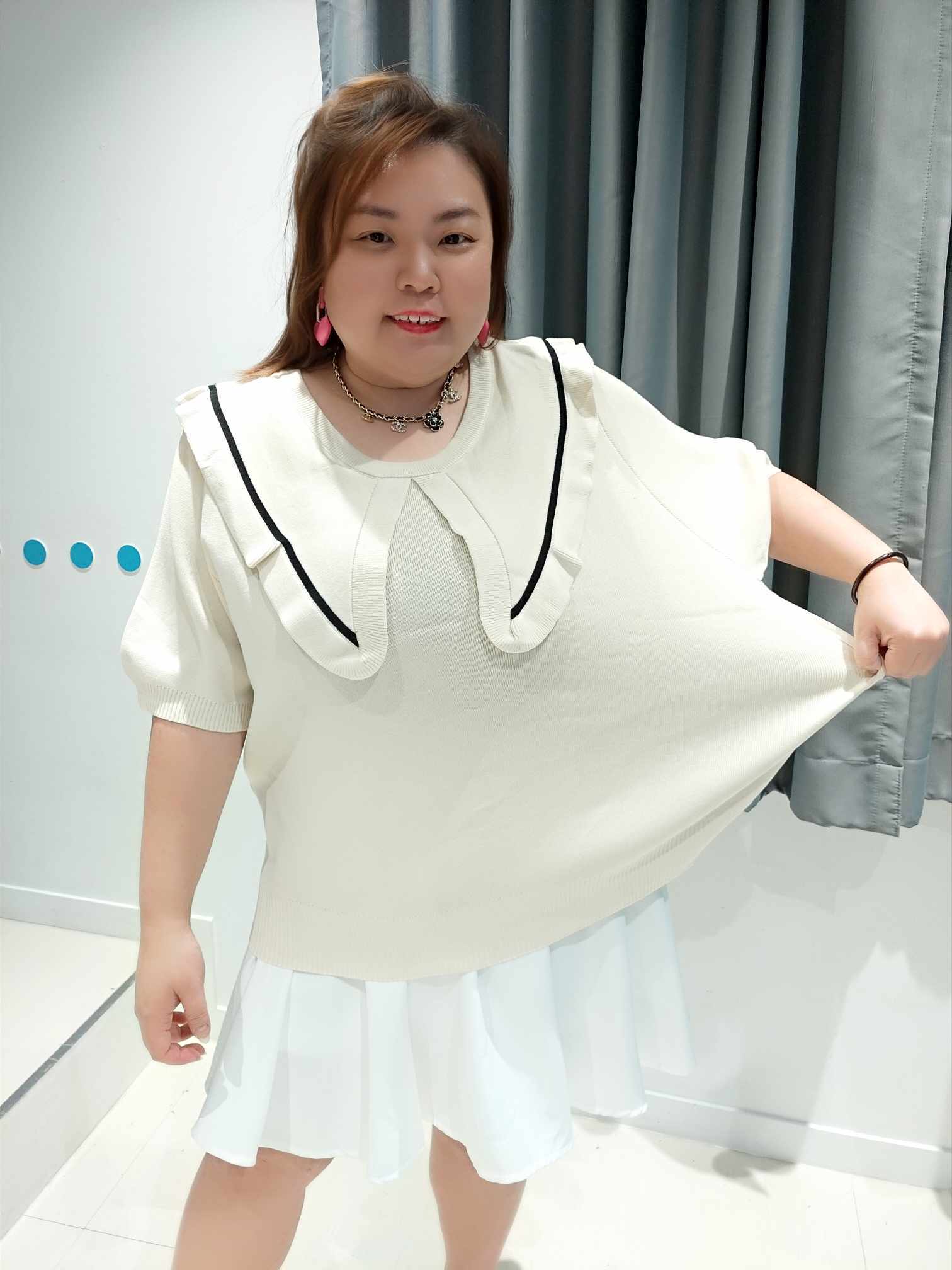 DSF14 大领摆设计针织上衣