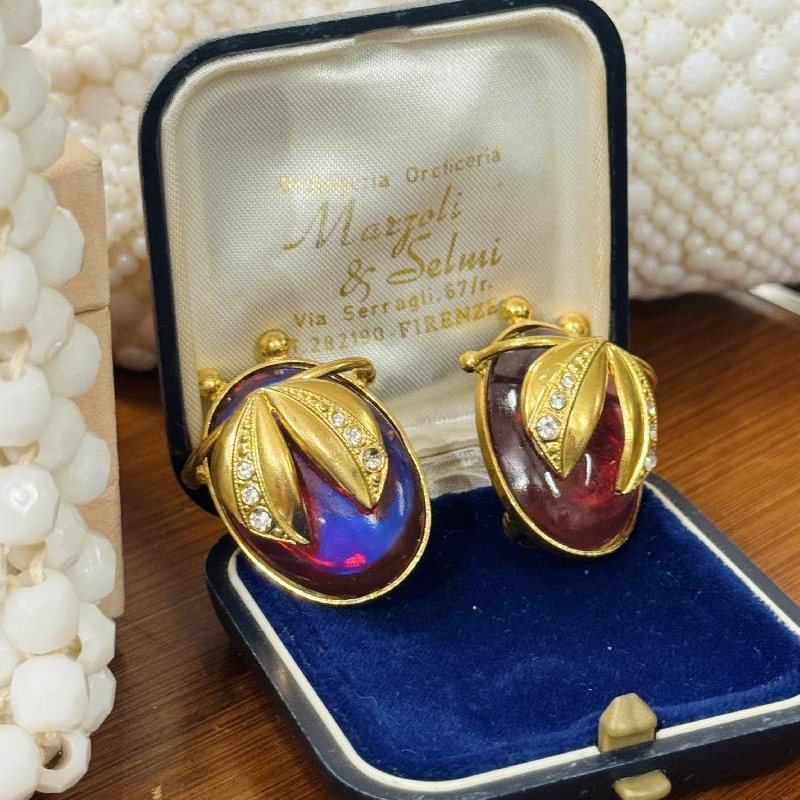 Vintage C.a. 1980s Czechoslovakian Egyptian-Revival Ruby Red Glass Beetle Large Clip Earrings (B004)