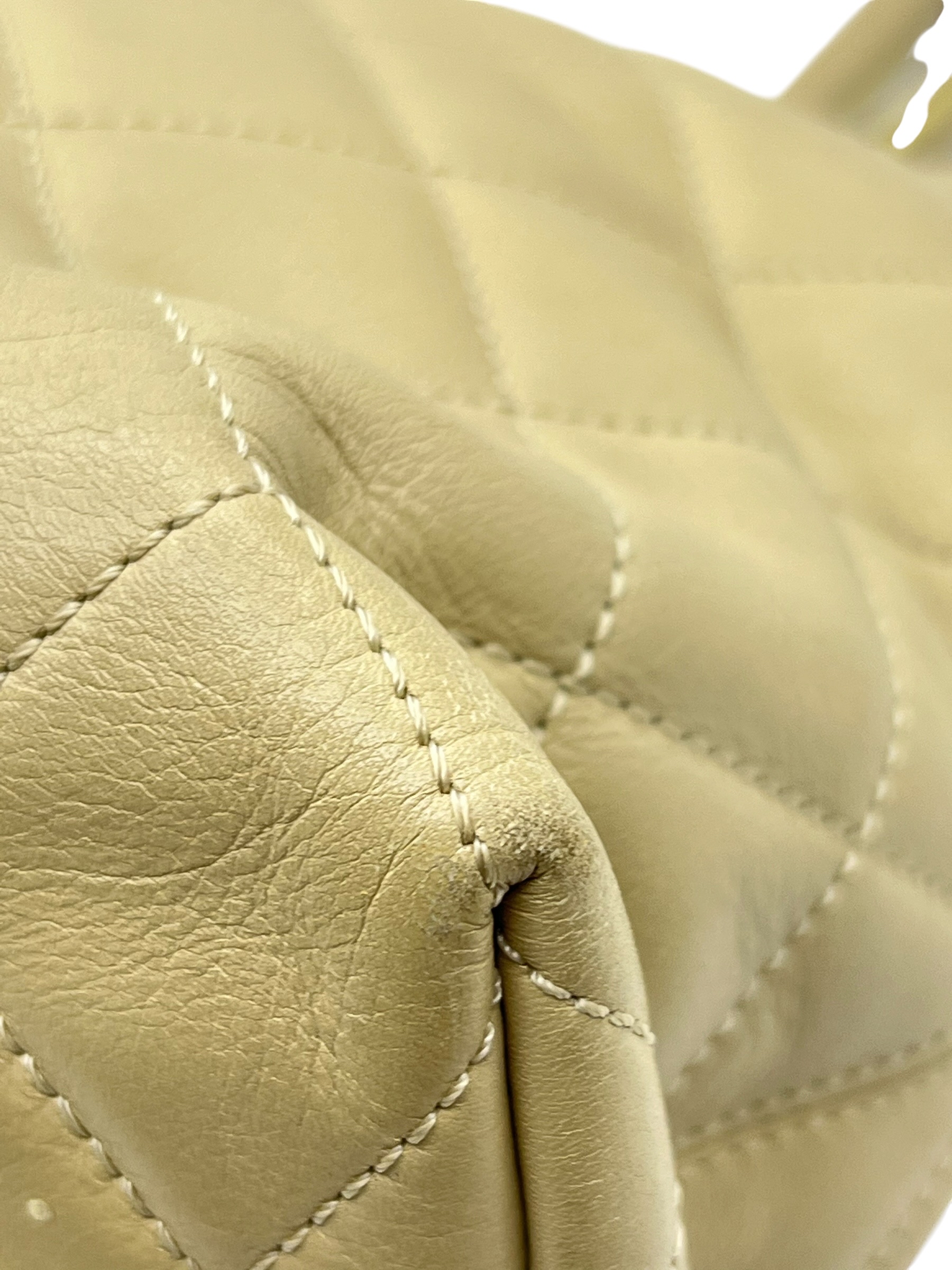 Pre-Owned CHANEL Handbag / Product Code: 26060505