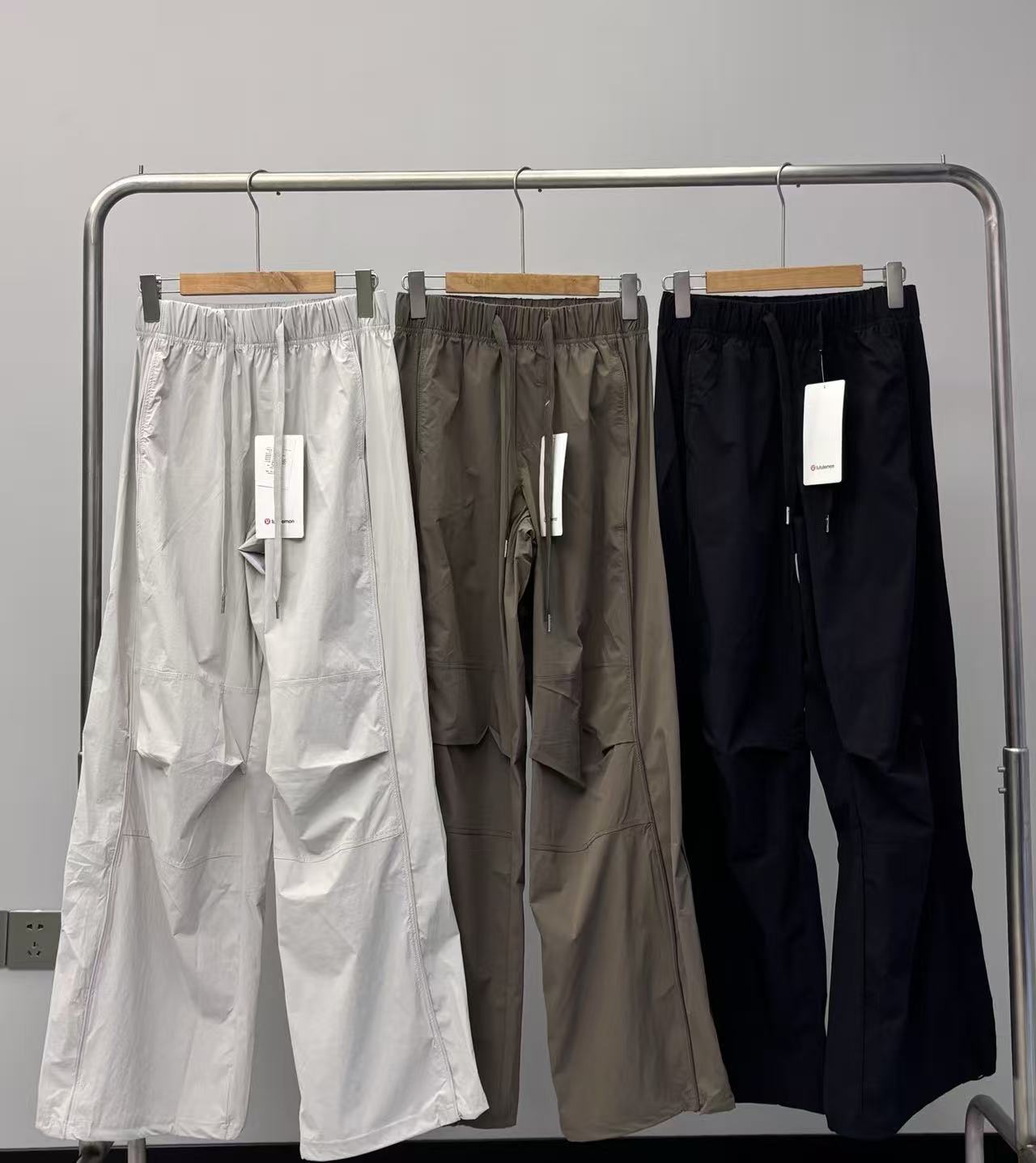 ululemon Loose-fitting Pleated Trousers 寬鬆皺褶長褲