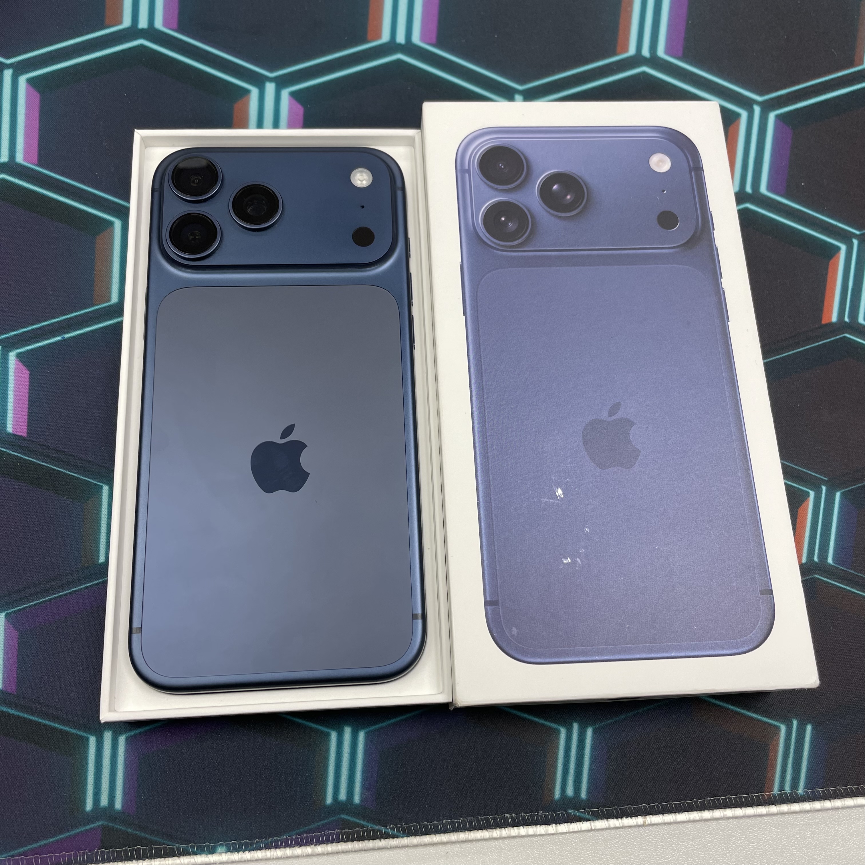 *6033 17 Promax 完美機 256GB 電100 藍色 blue